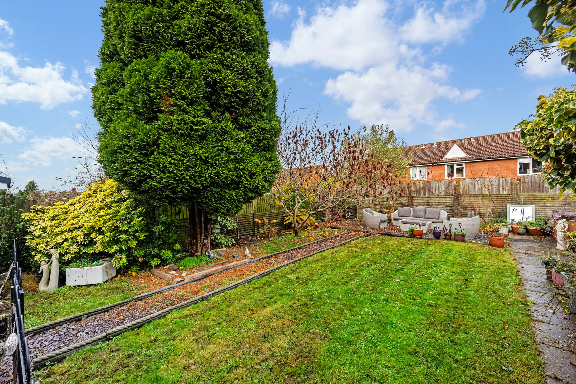 Halton Brow, Halton, WA7