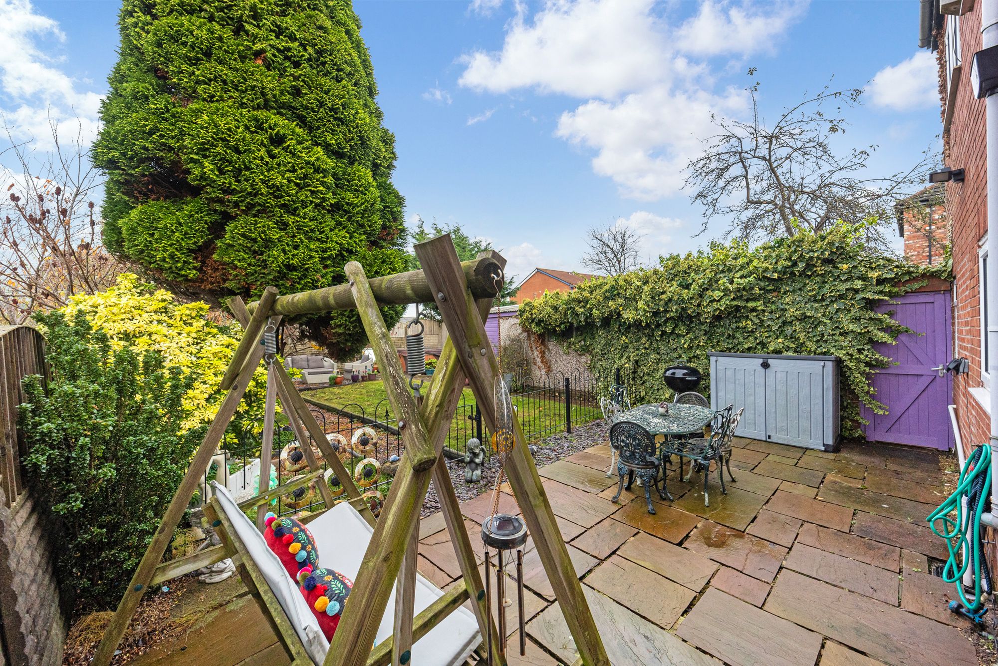 Halton Brow, Halton, WA7