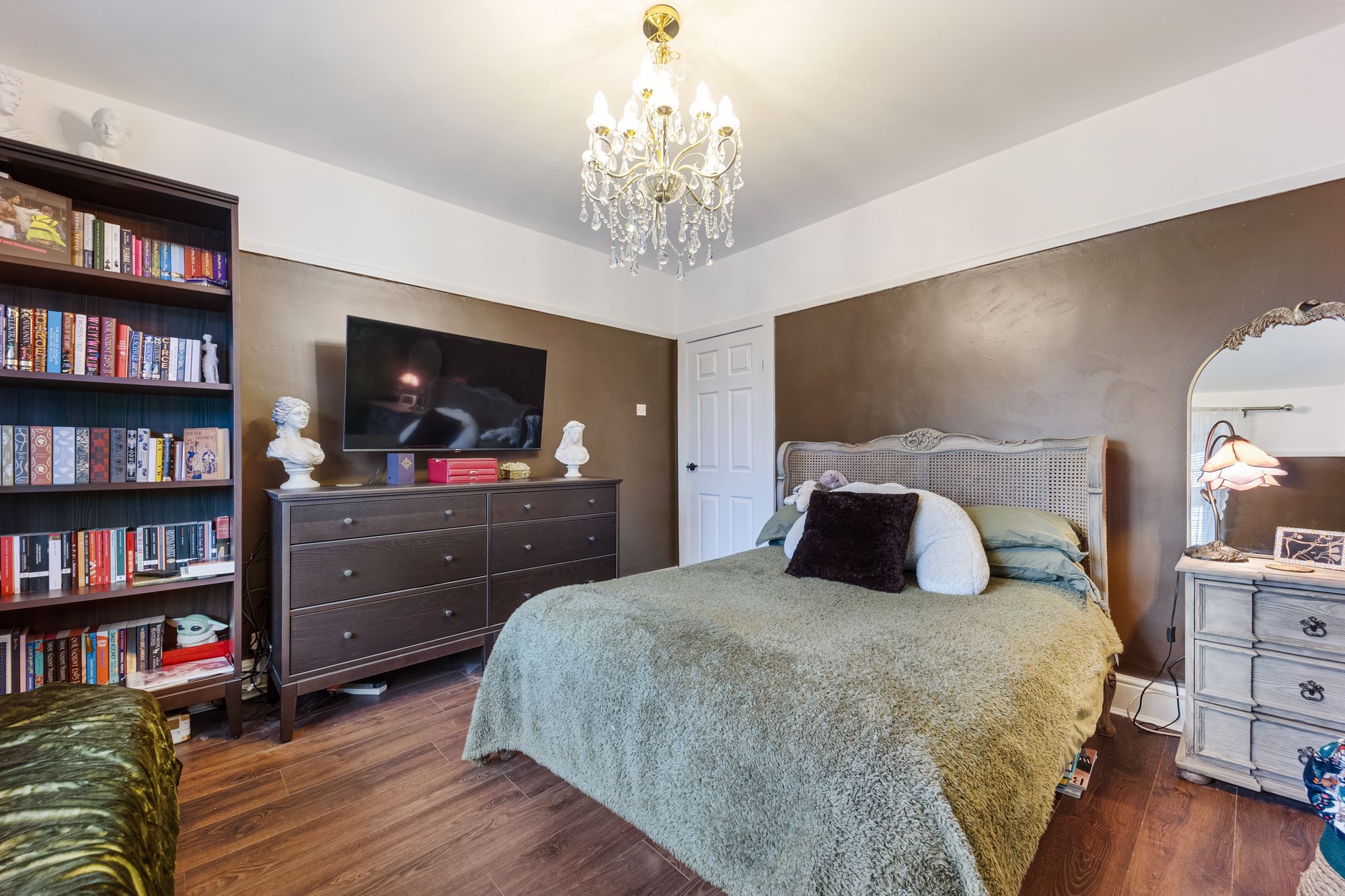 Halton Brow, Halton, WA7