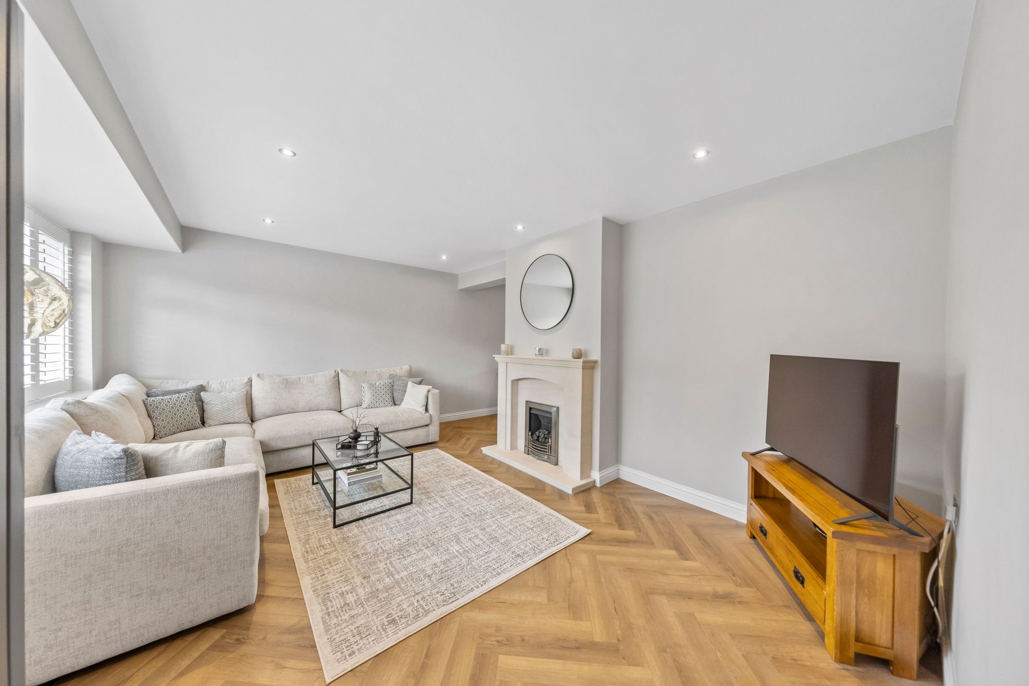 Cinnamon Lane, Warrington