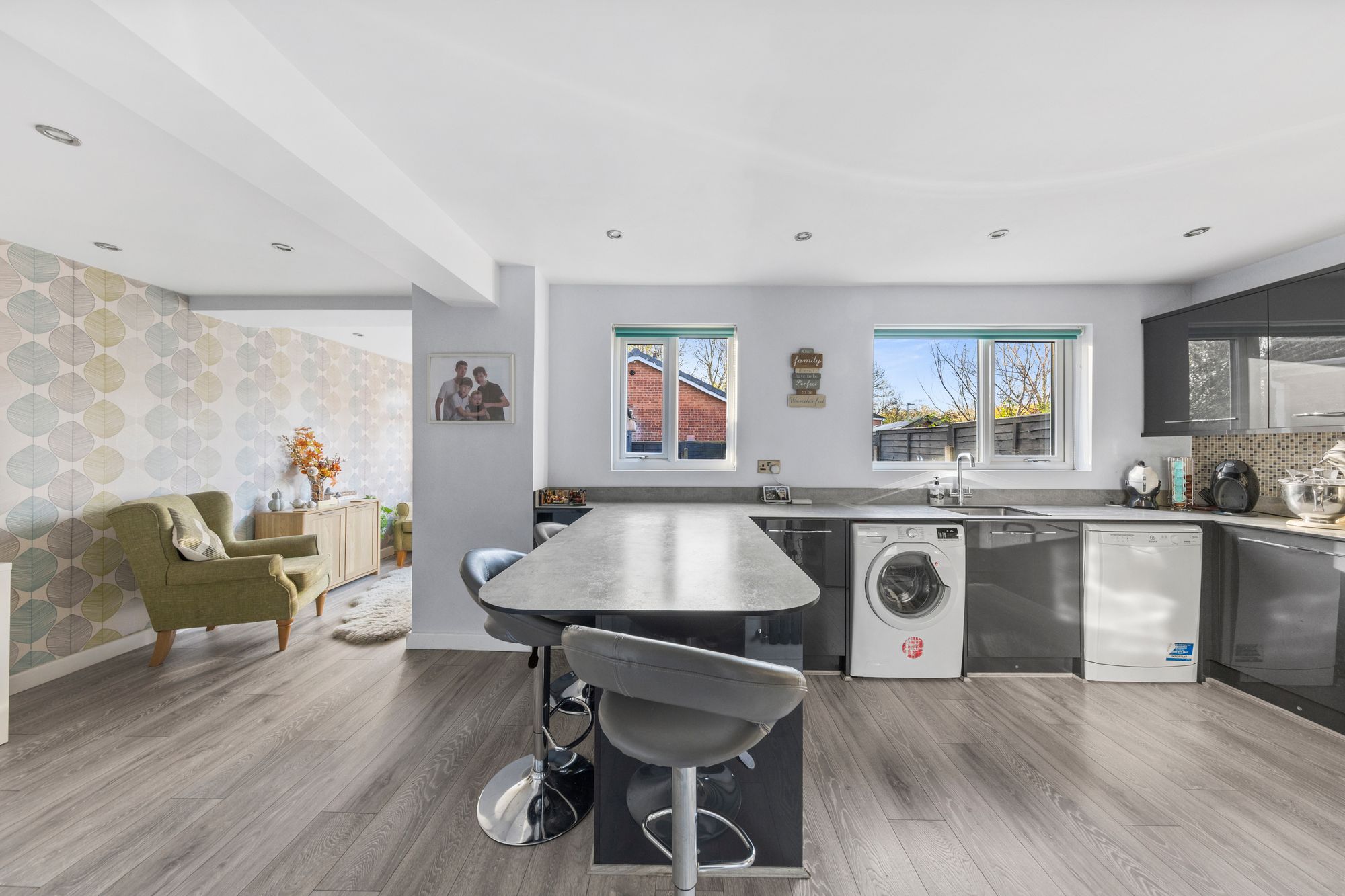 Langland Close, Callands, WA5