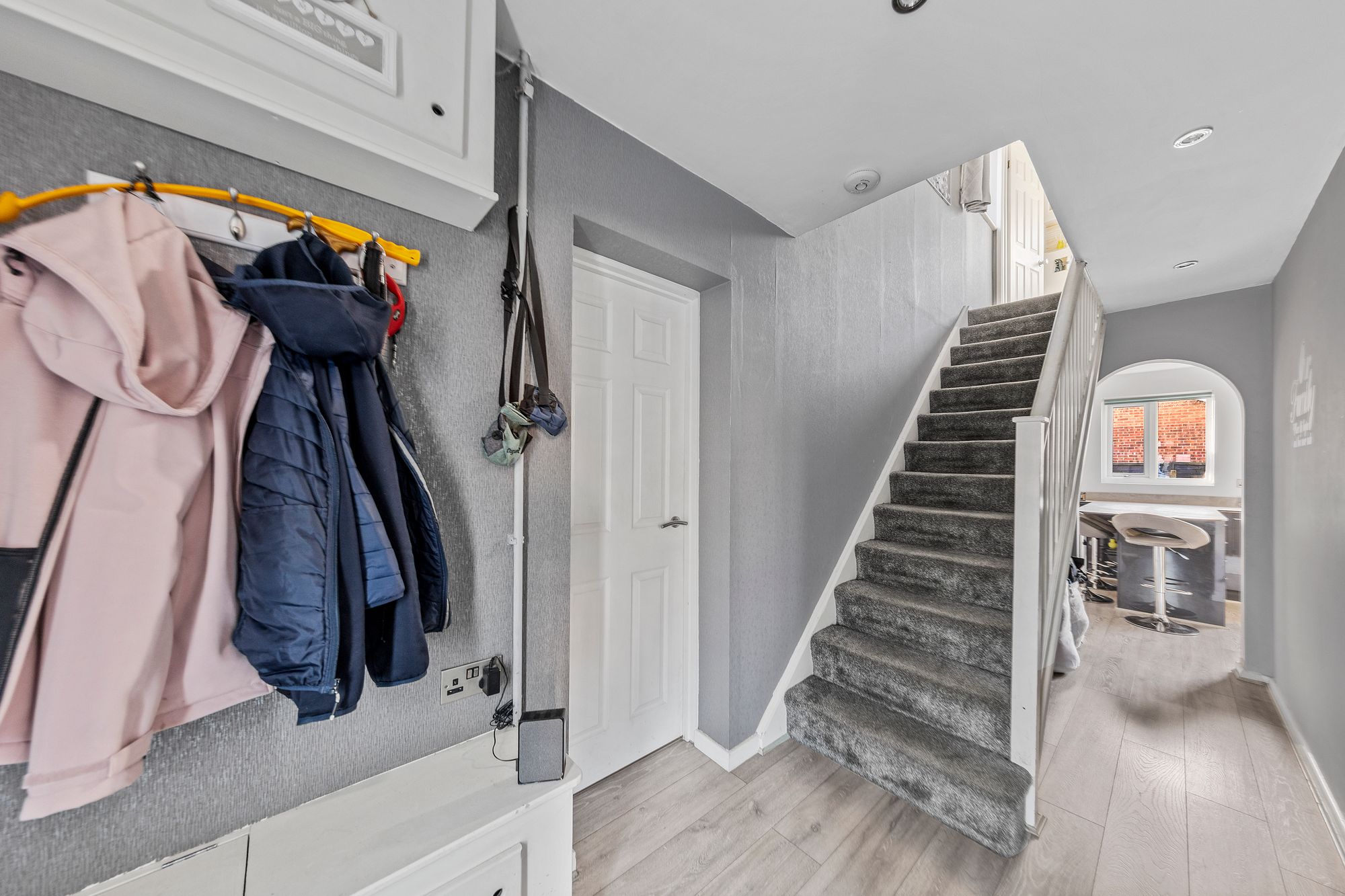 Langland Close, Callands, WA5