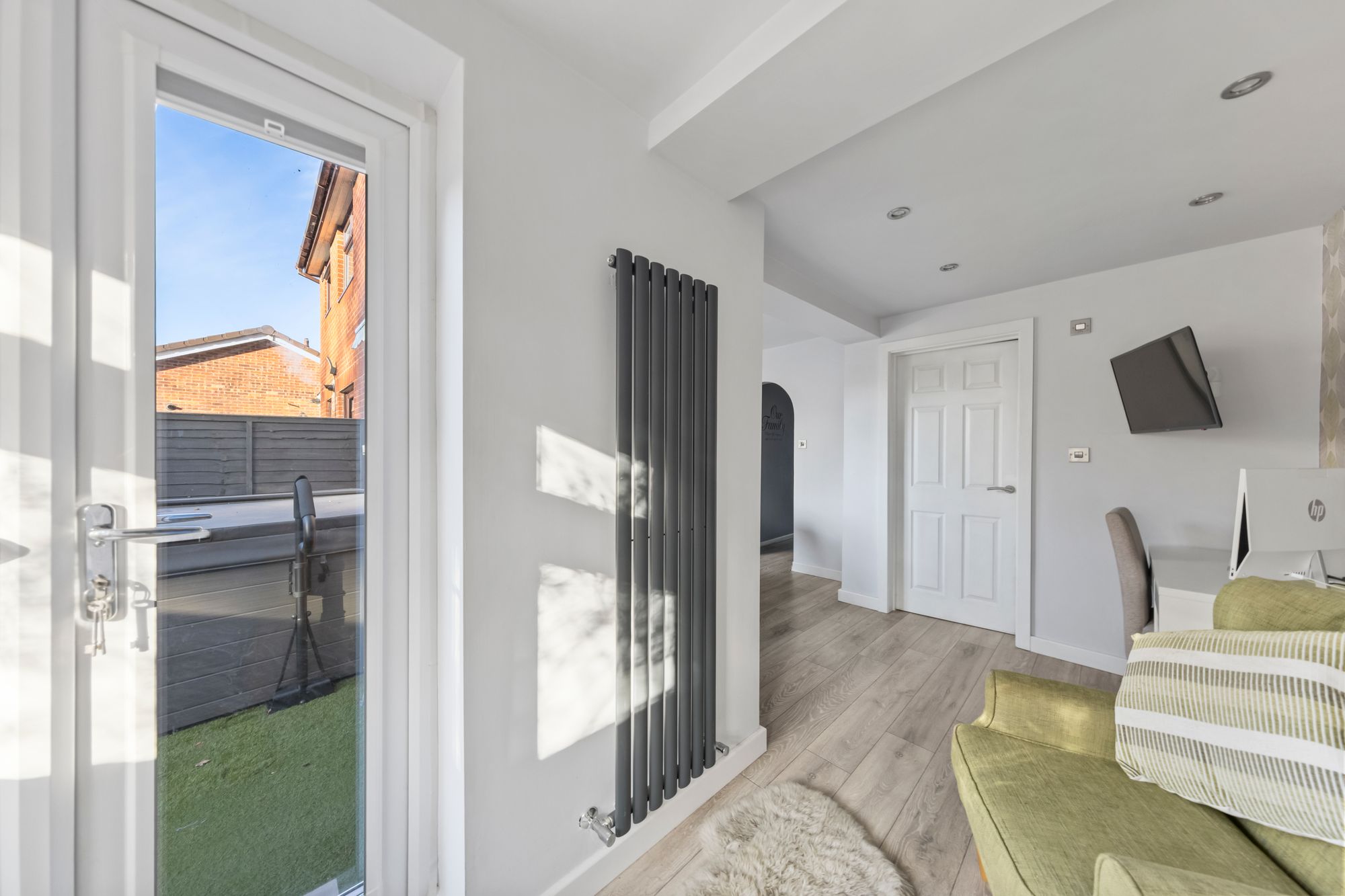 Langland Close, Callands, WA5