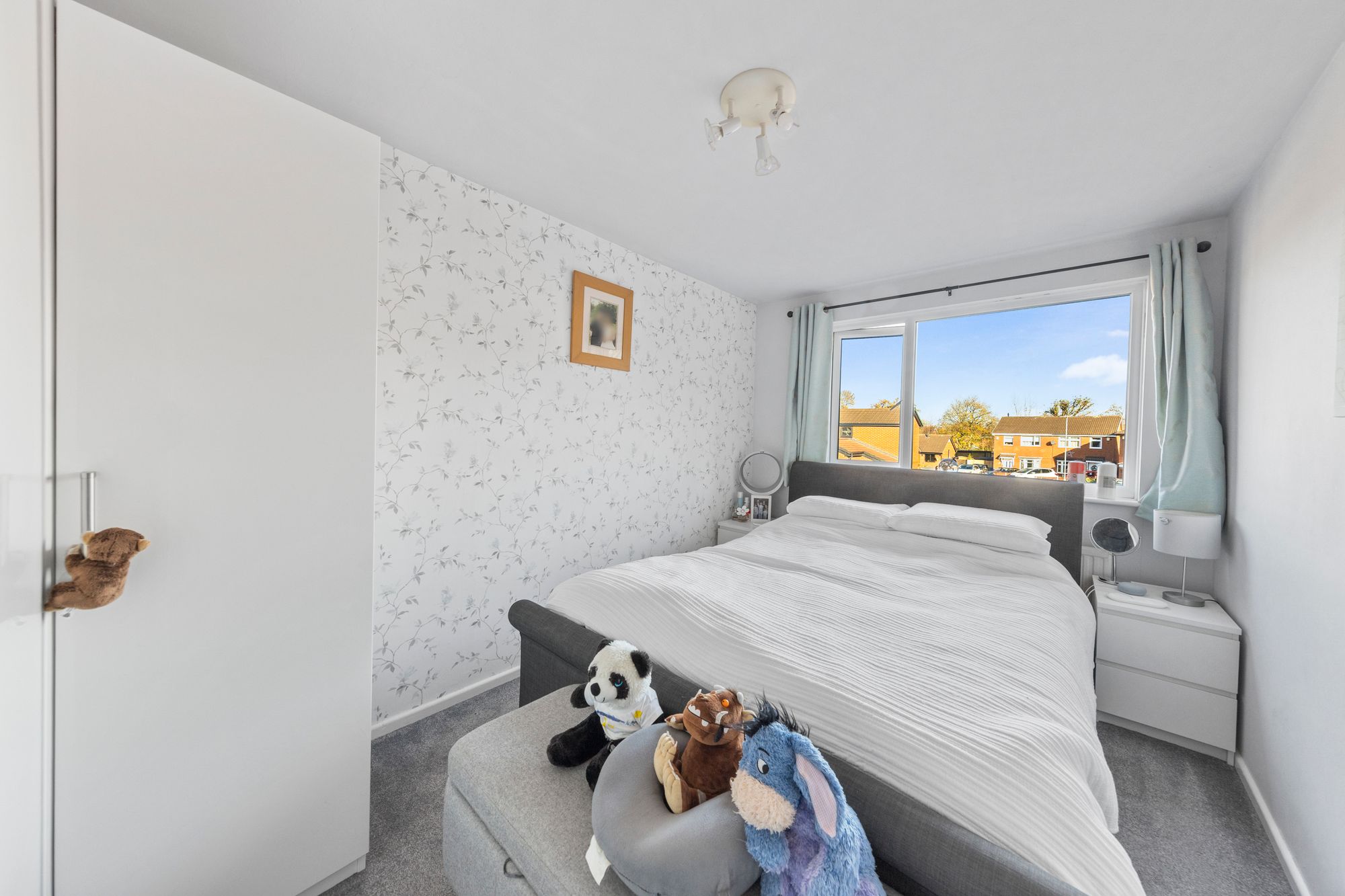 Langland Close, Callands, WA5