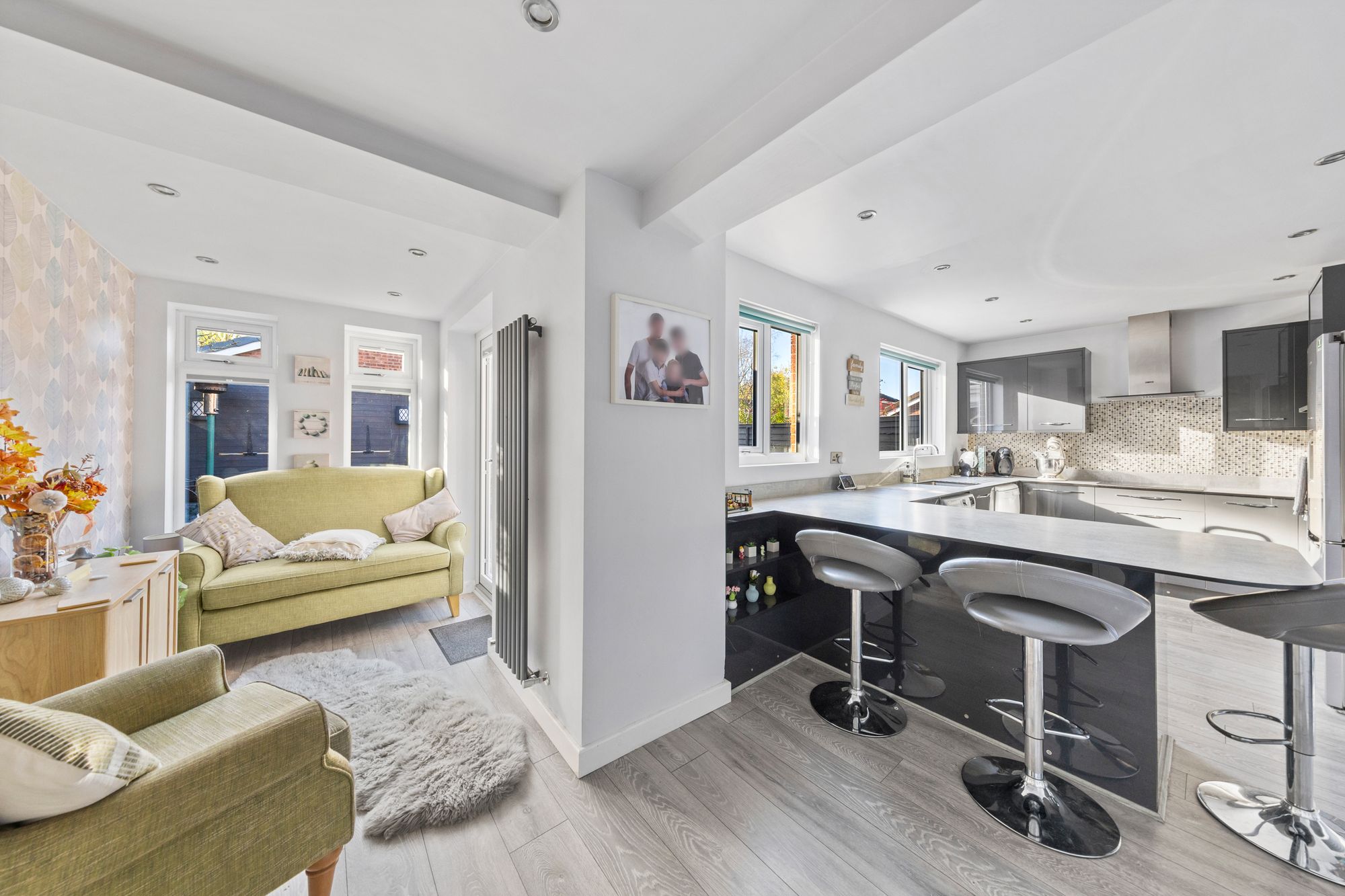 Langland Close, Callands, WA5