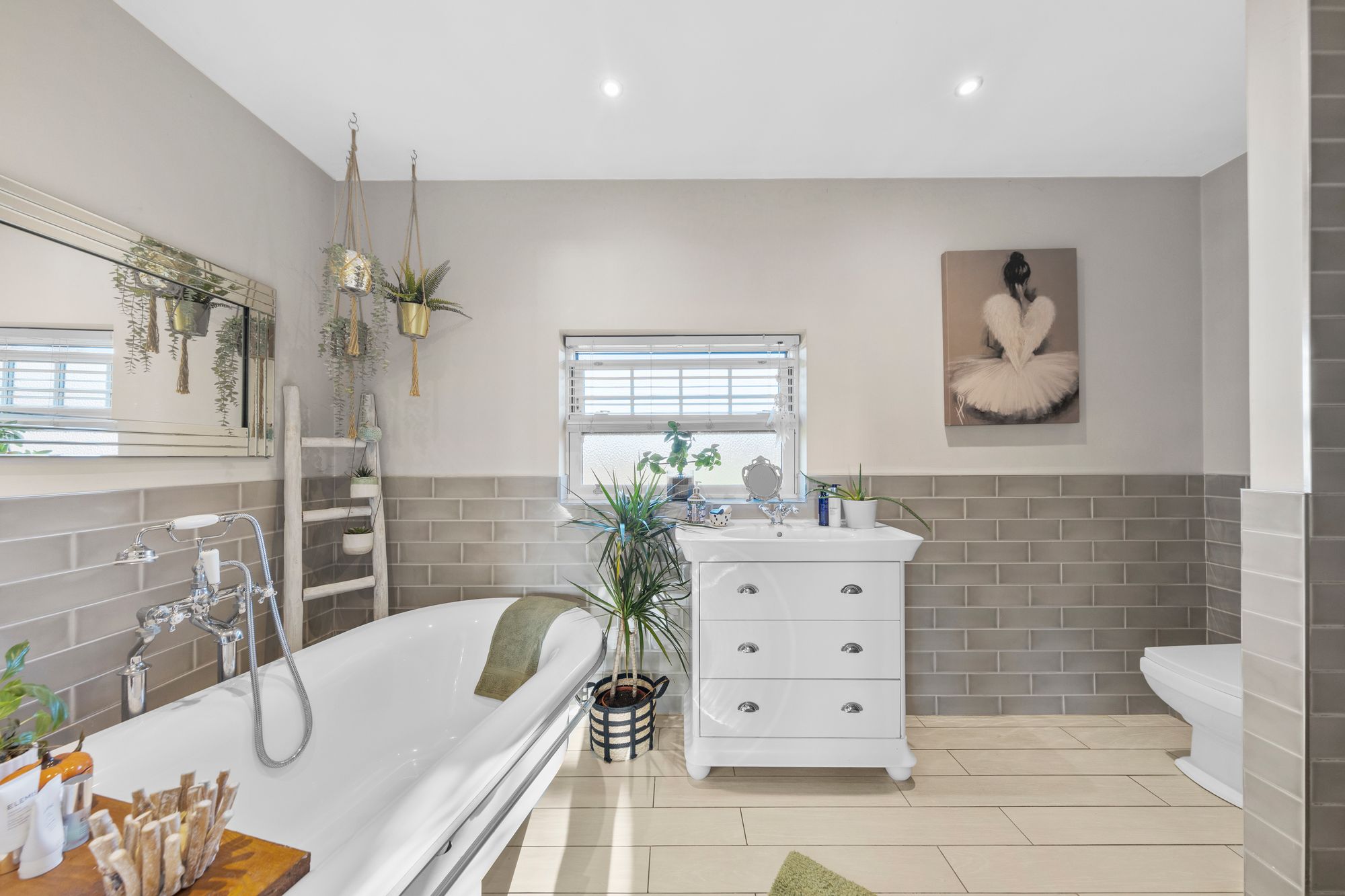 Park Road, Golborne, WA3