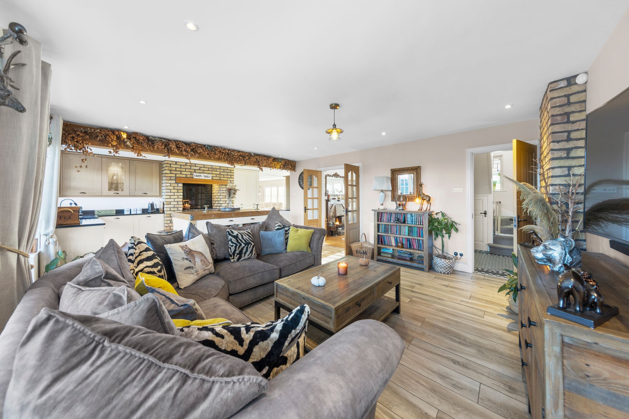 Park Road, Golborne, WA3