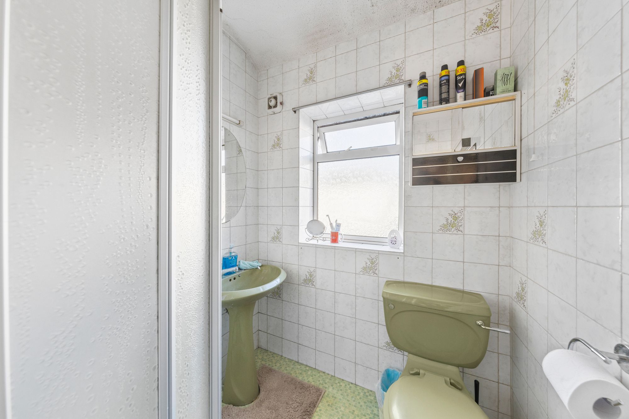 Whitefield Avenue, Newton-Le-Willows