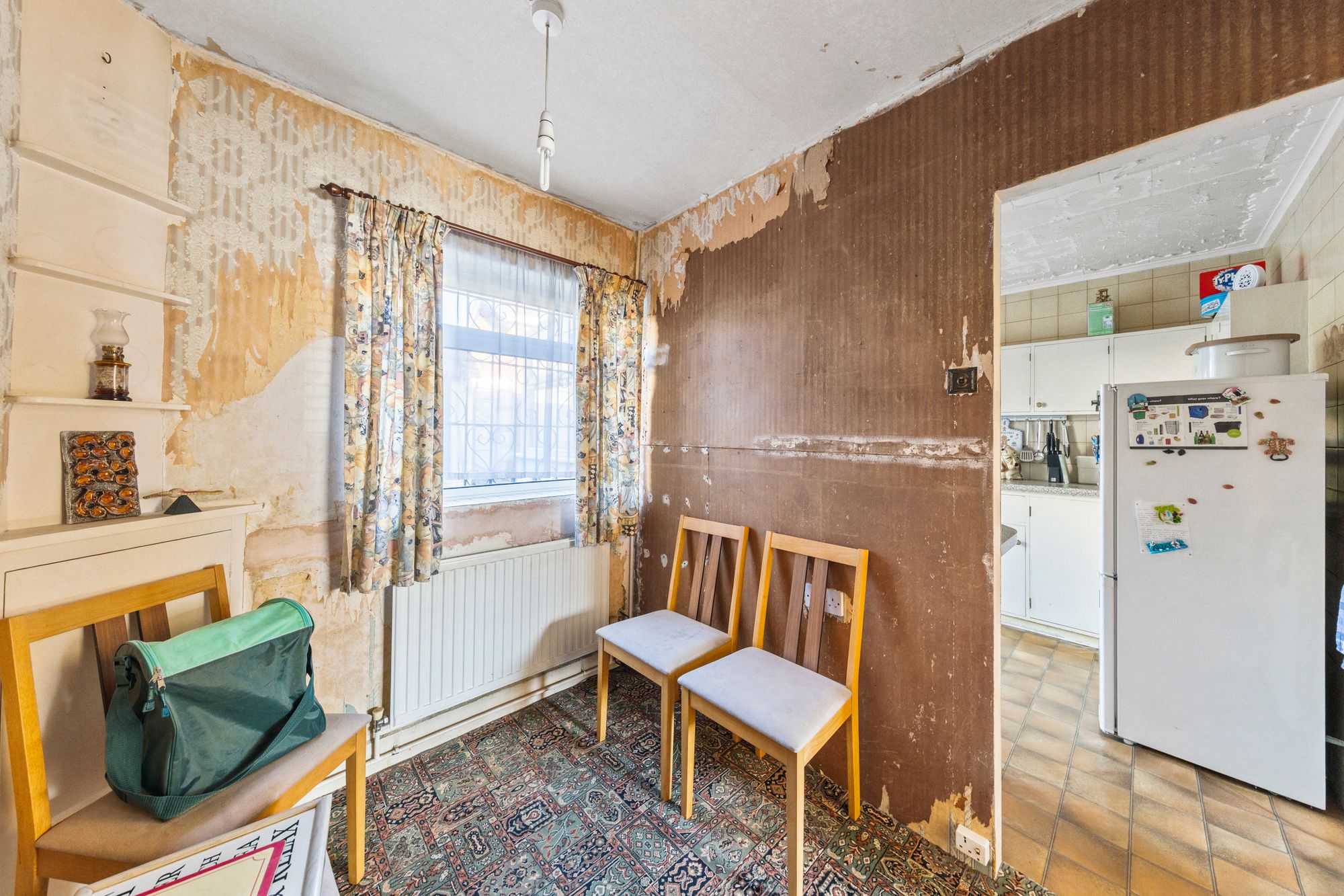 Whitefield Avenue, Newton-Le-Willows