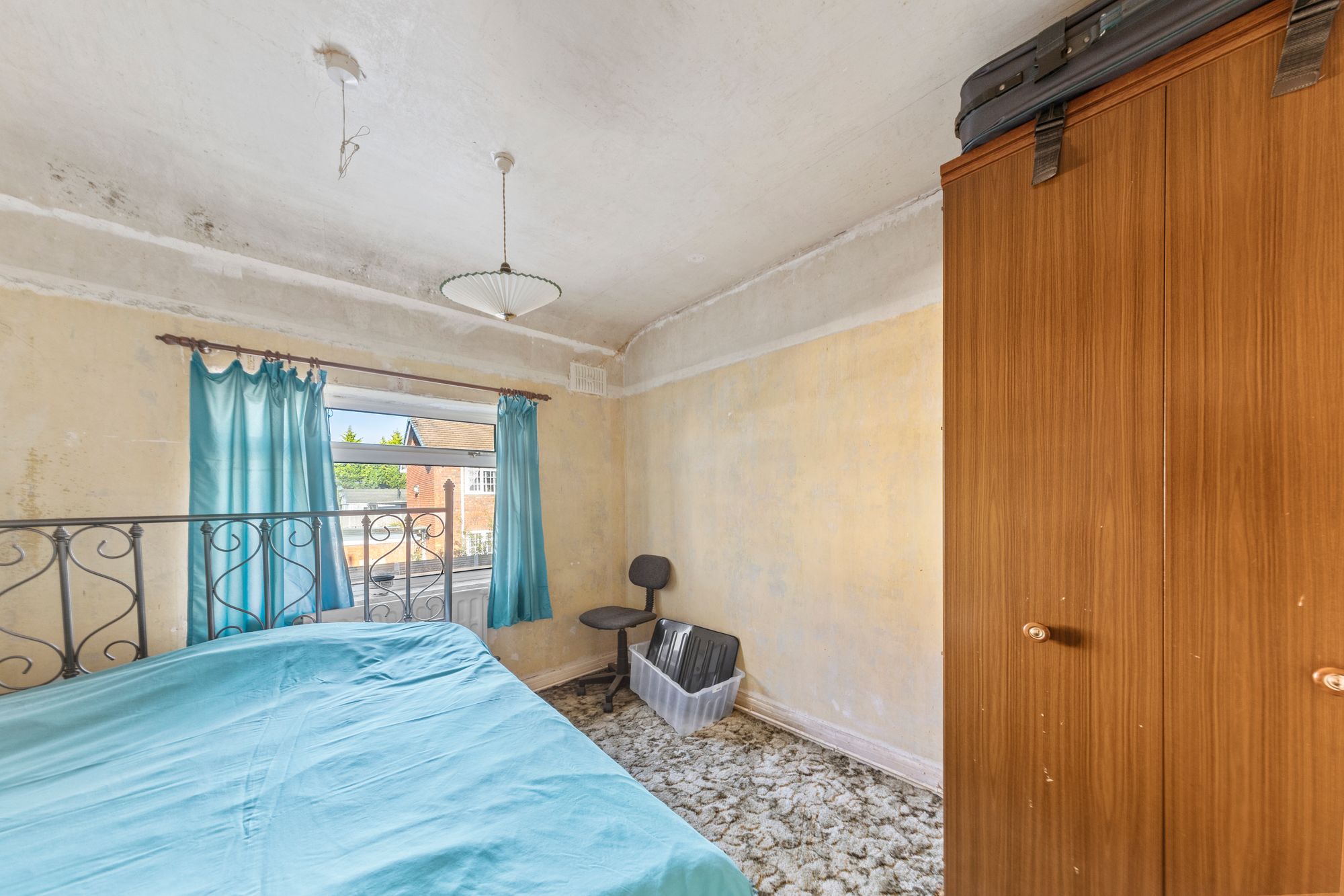 Whitefield Avenue, Newton-Le-Willows