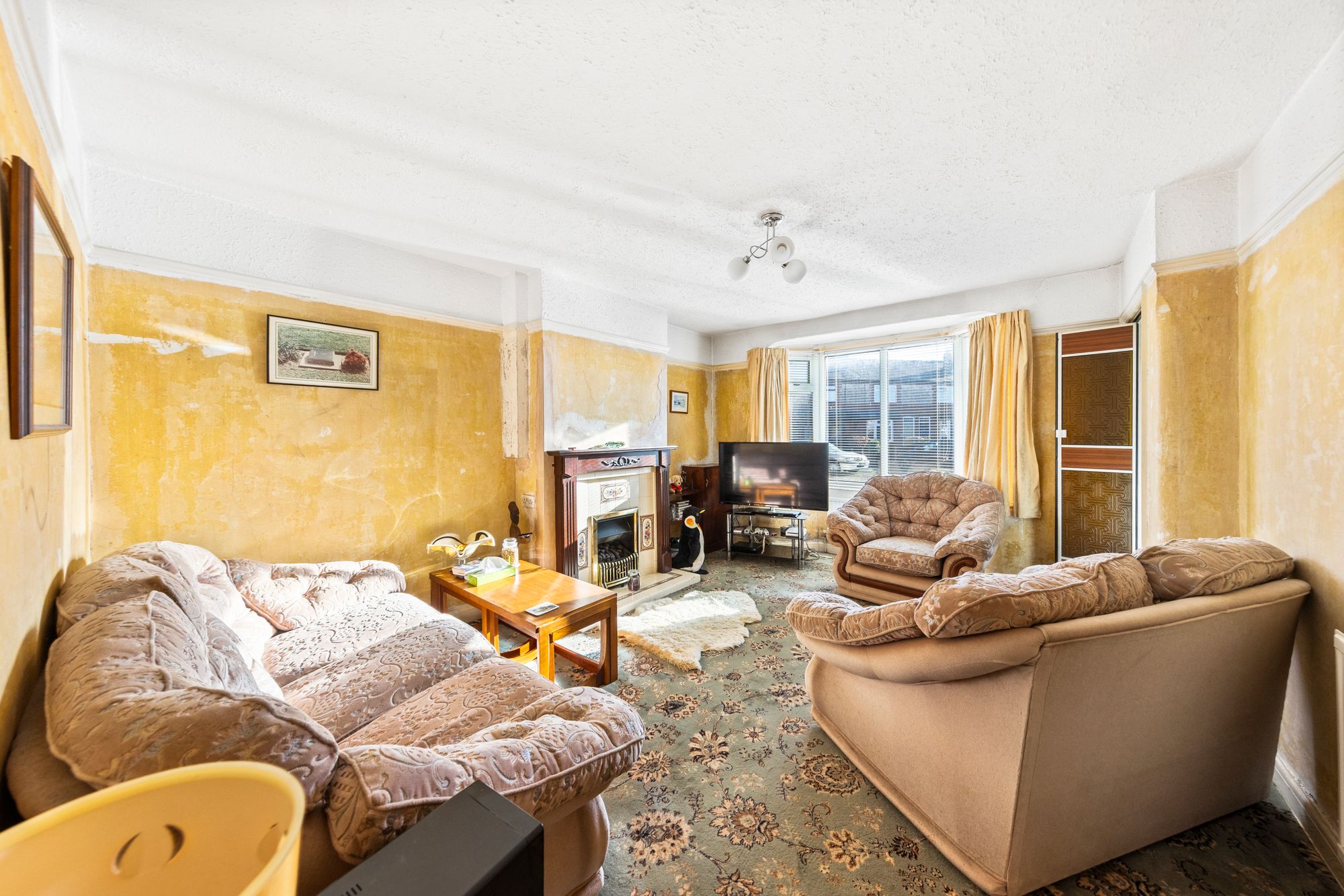 Whitefield Avenue, Newton-Le-Willows