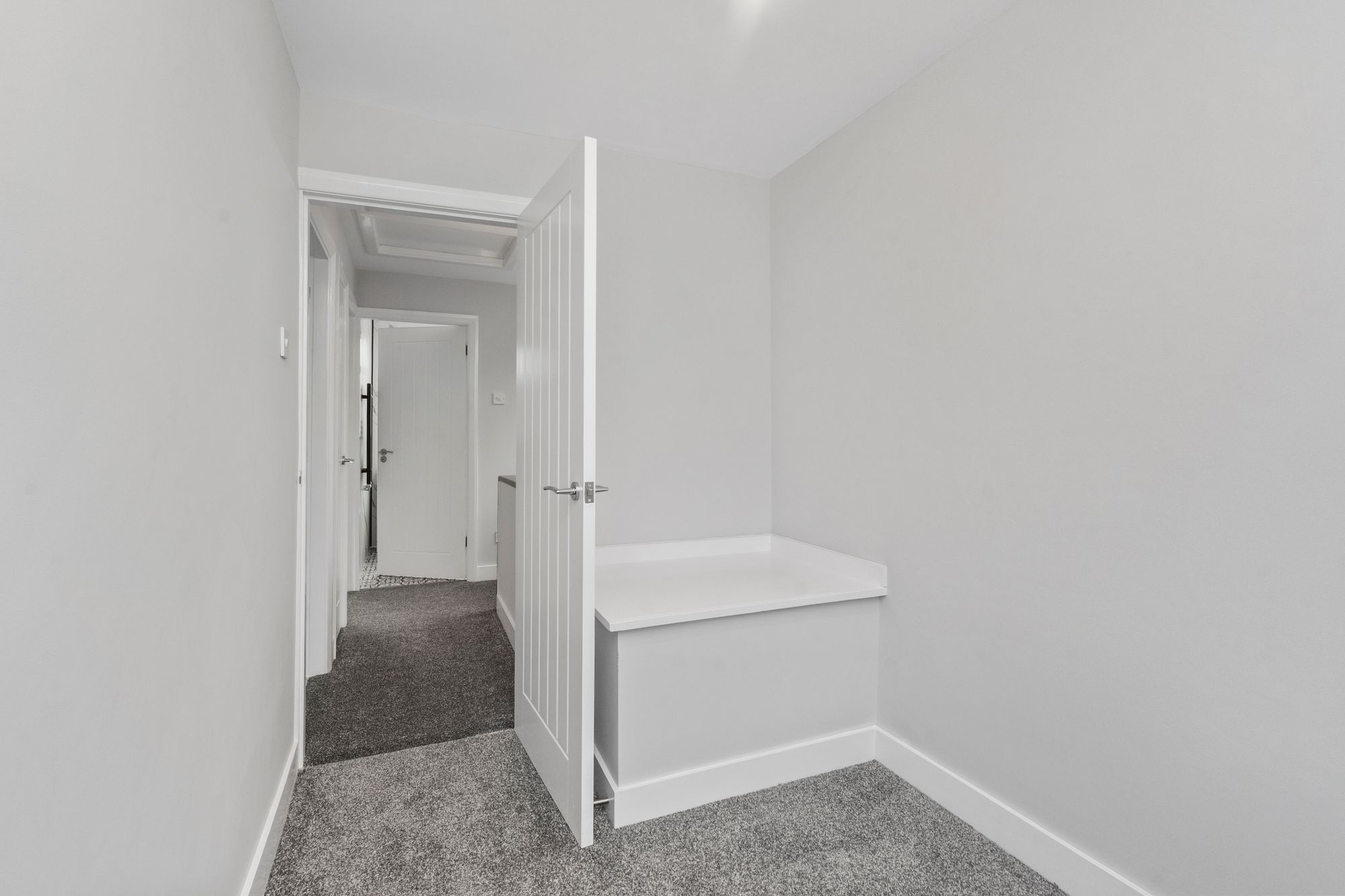 Chapel Cross Road, Fearnhead, WA2