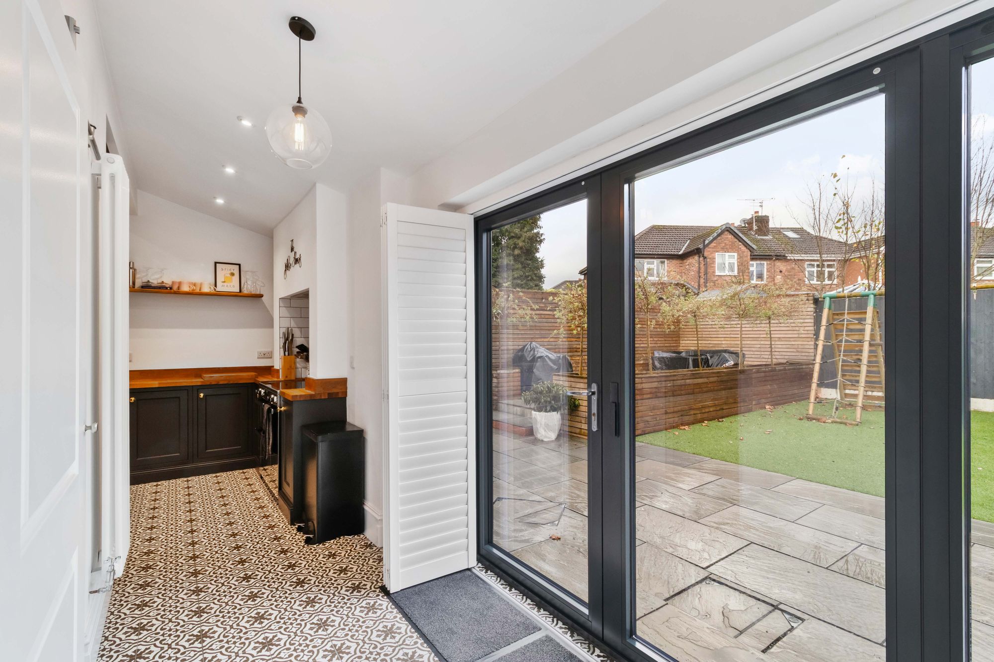 Thelwall New Road, Warrington