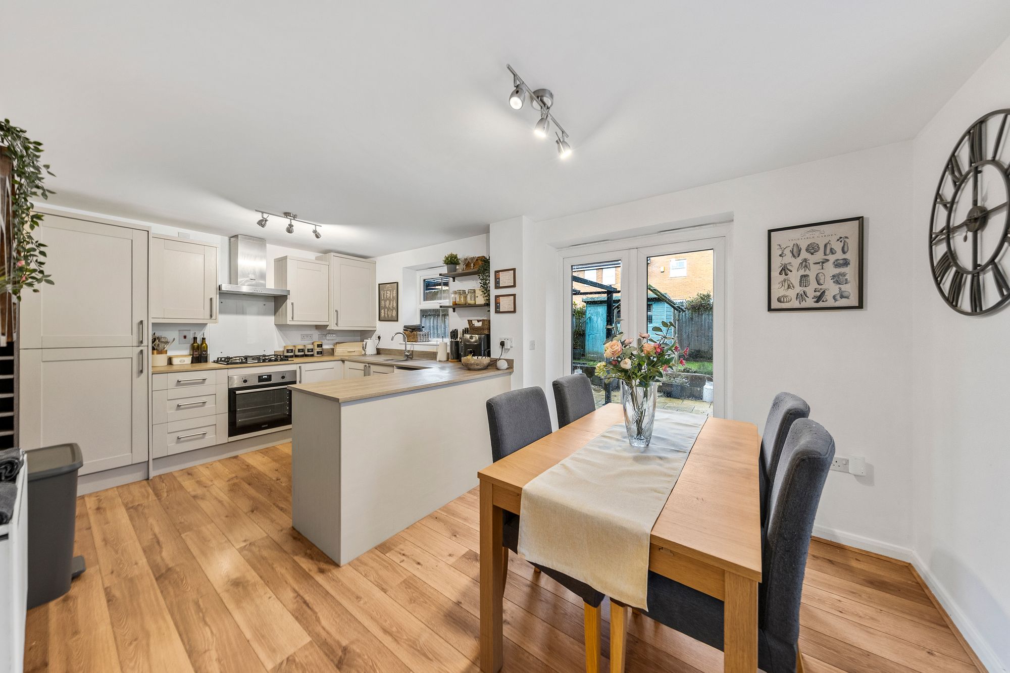 Laurel Avenue, Newton-Le-Willows