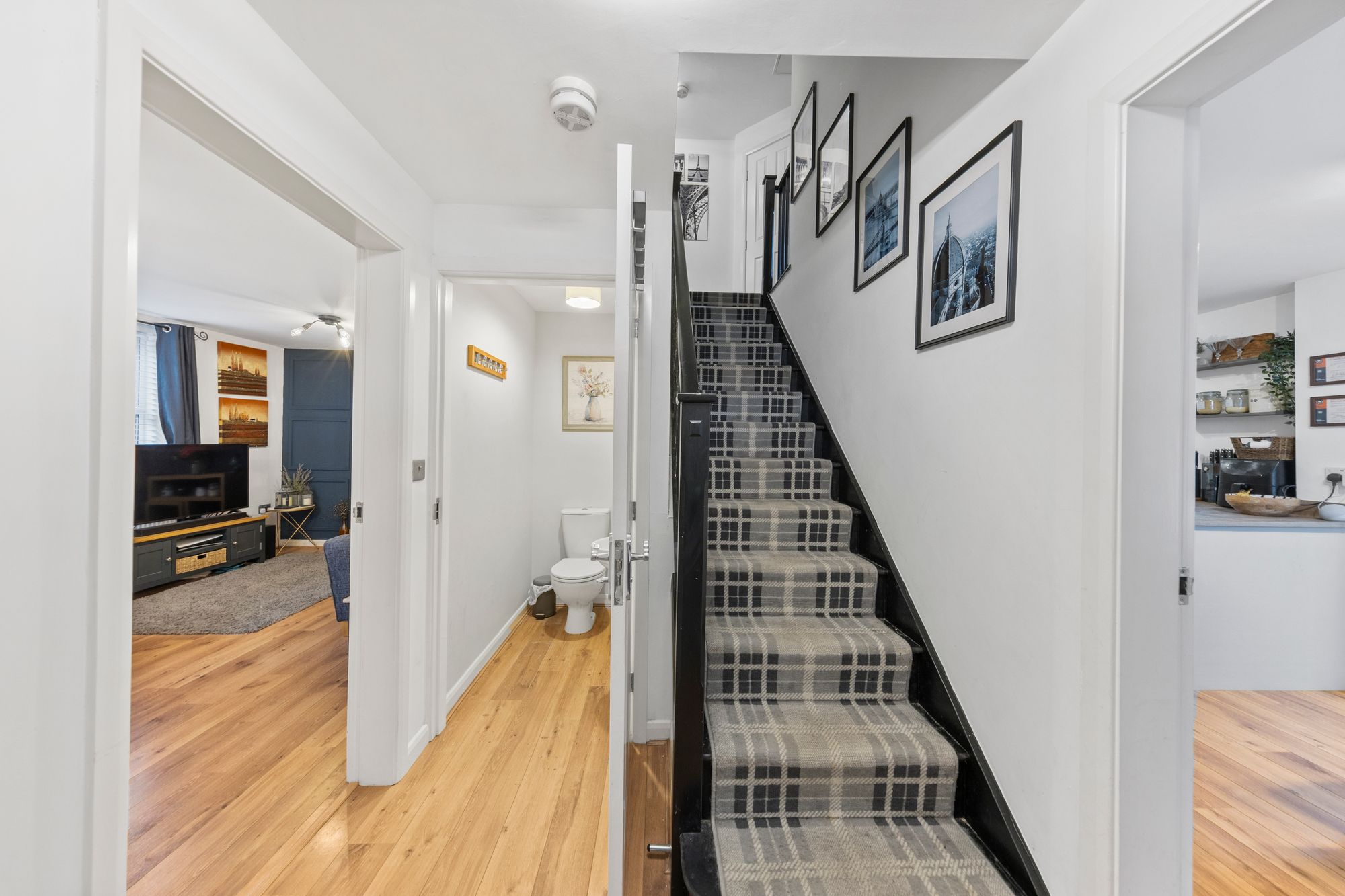 Laurel Avenue, Newton-Le-Willows