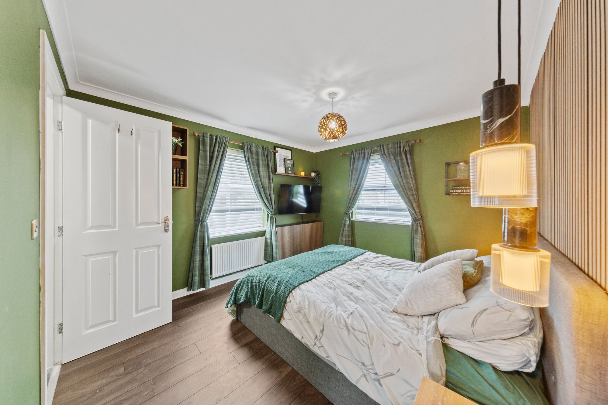 Laurel Avenue, Newton-Le-Willows