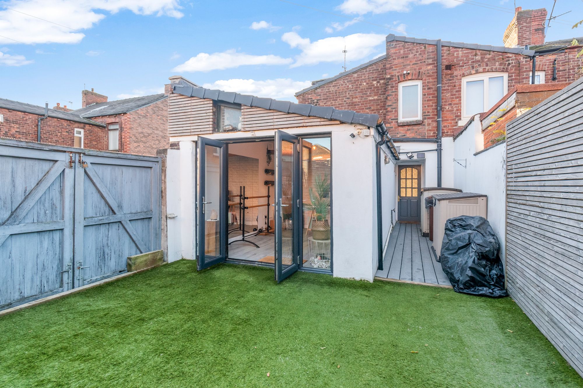 Greenfield Road, Dentons Green, WA10