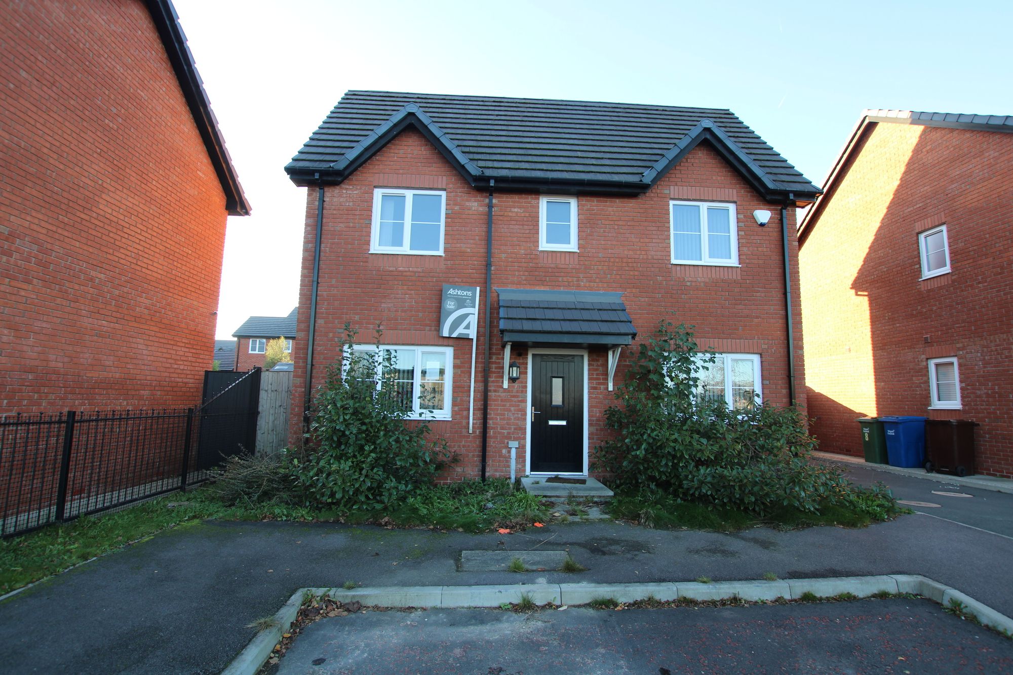 Brookbank, Leigh, WN7