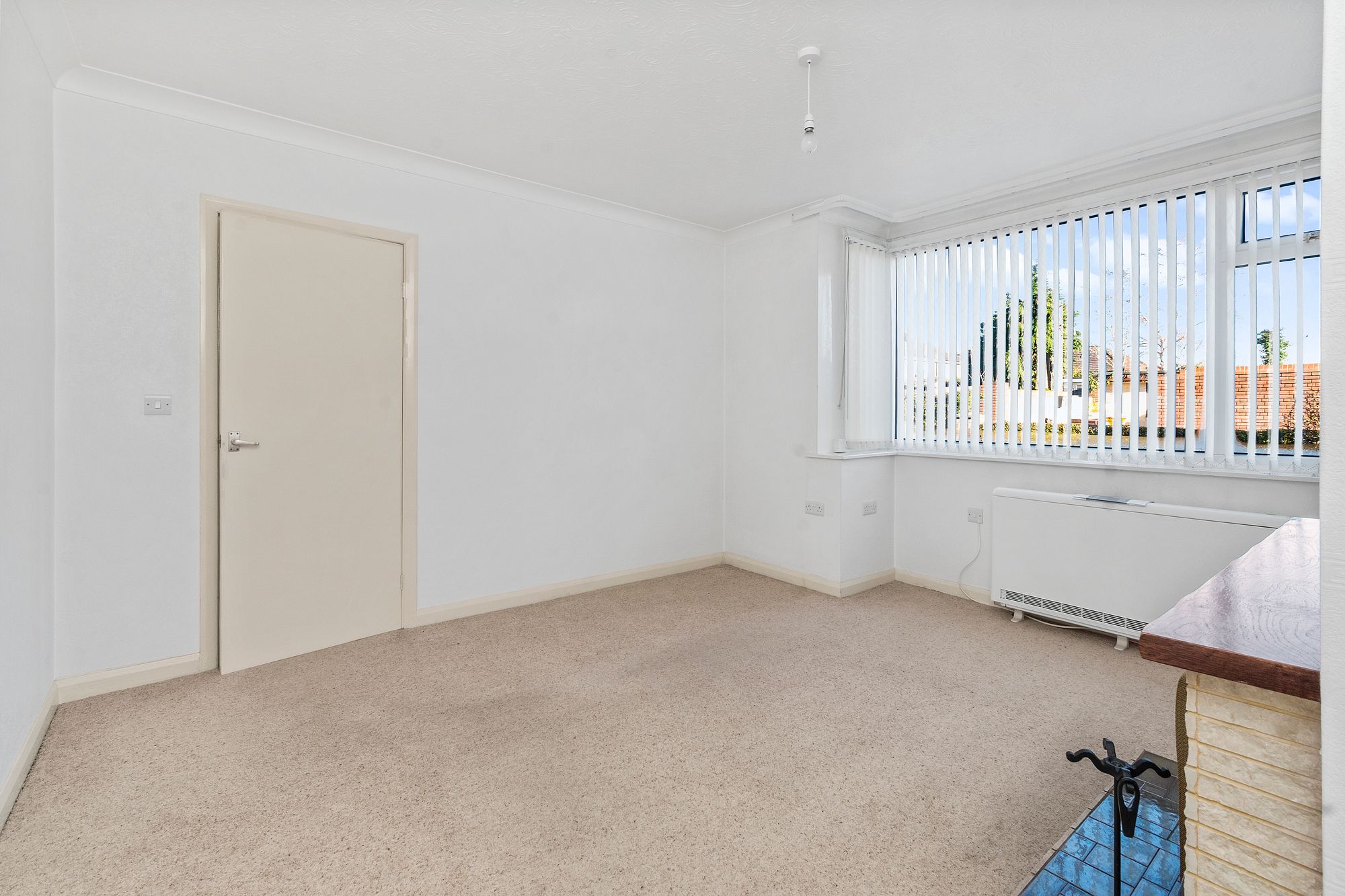 Barnes Avenue, Fearnhead, WA2