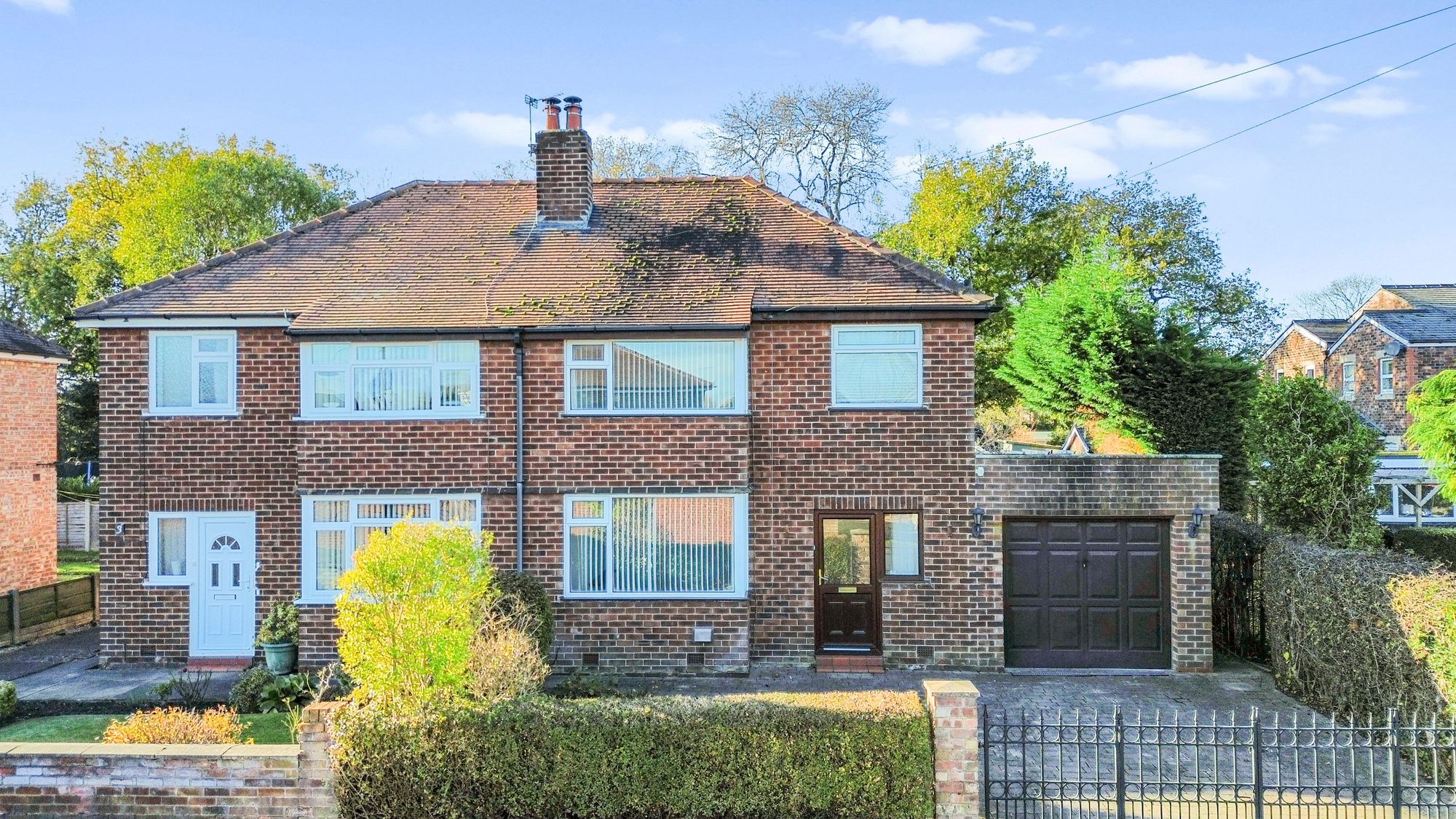 Barnes Avenue, Fearnhead, WA2