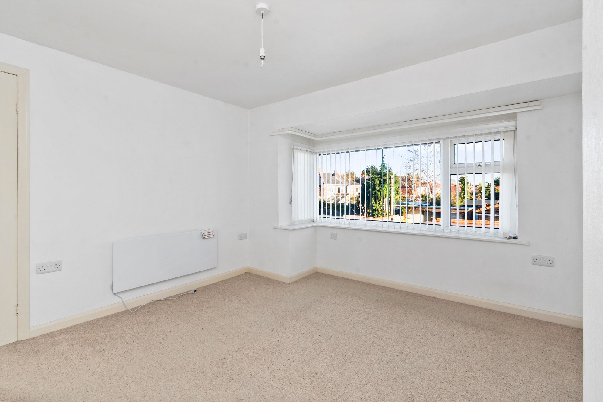 Barnes Avenue, Fearnhead, WA2