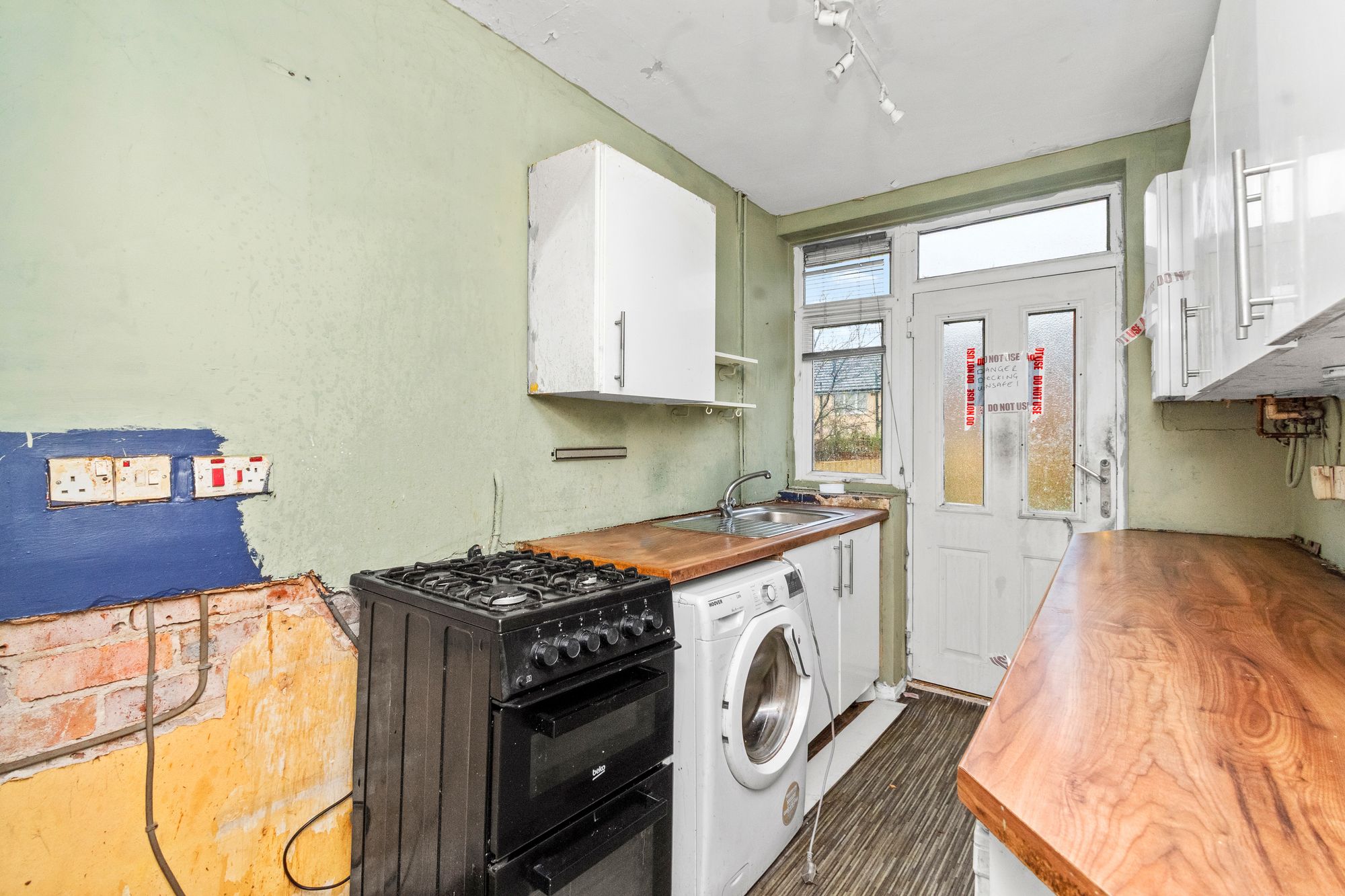 Whalley Avenue, St. Helens, WA10