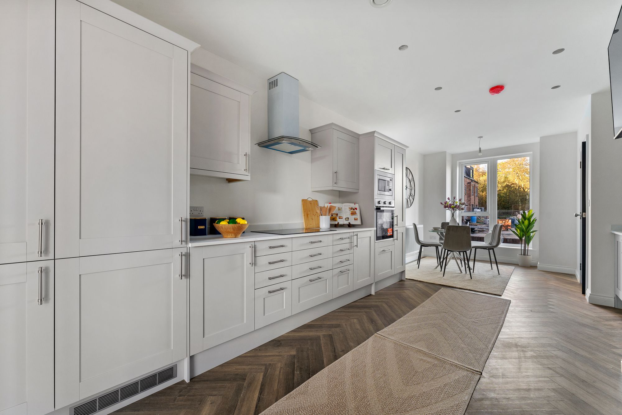 The Dales, Okell Drive, L26