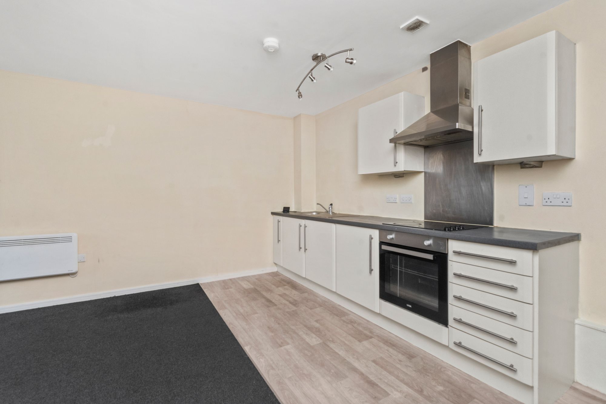 Greenings Court, Warrington