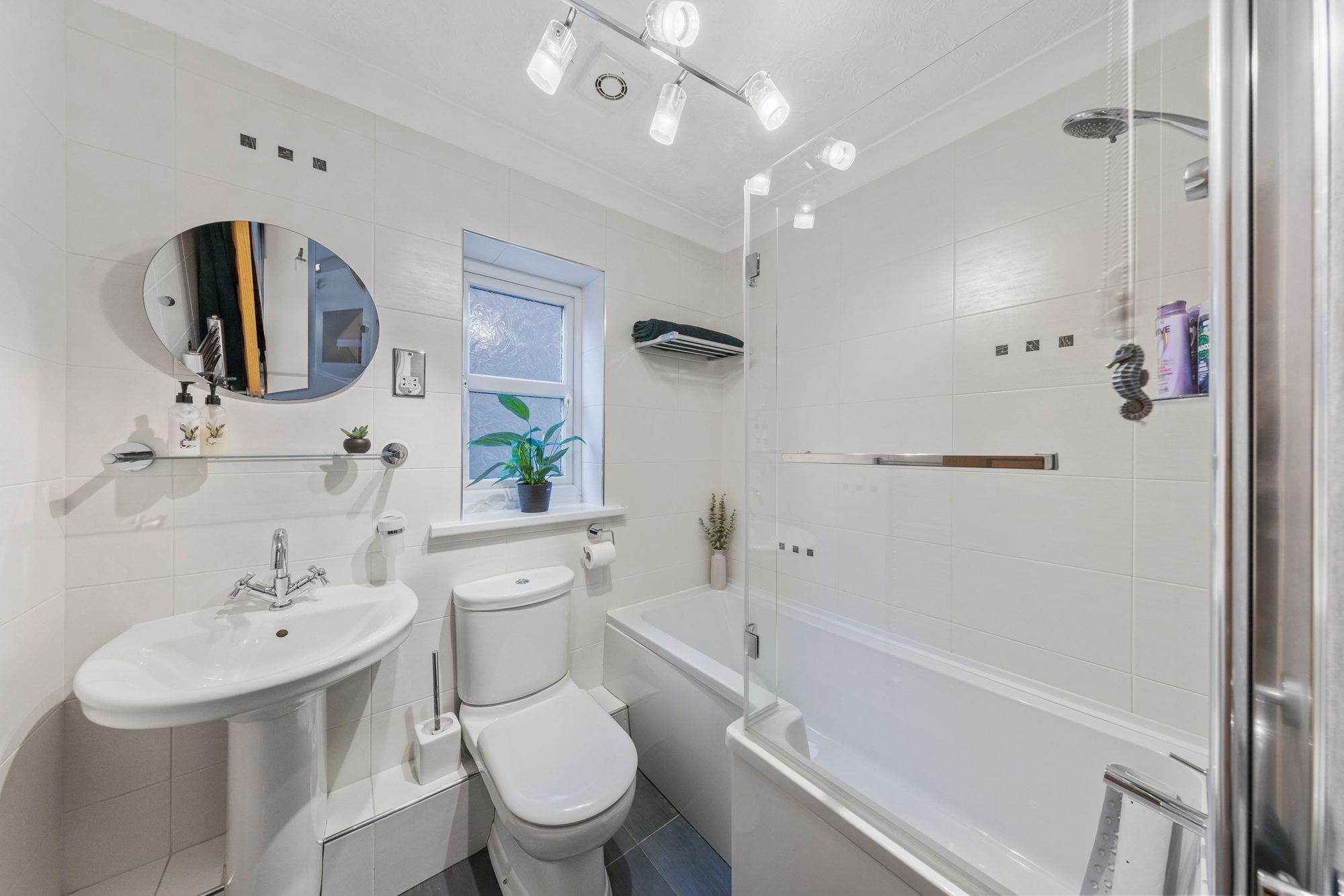 Cross Lane South, Warrington