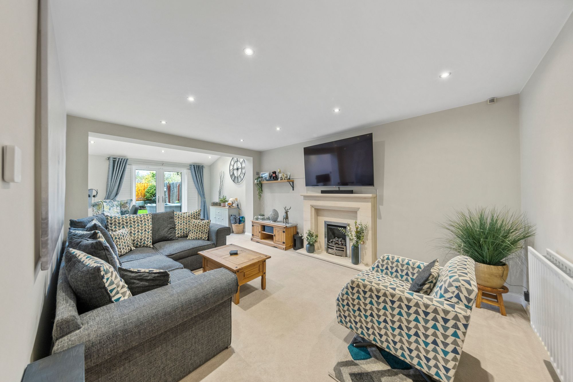 Cross Lane South, Warrington