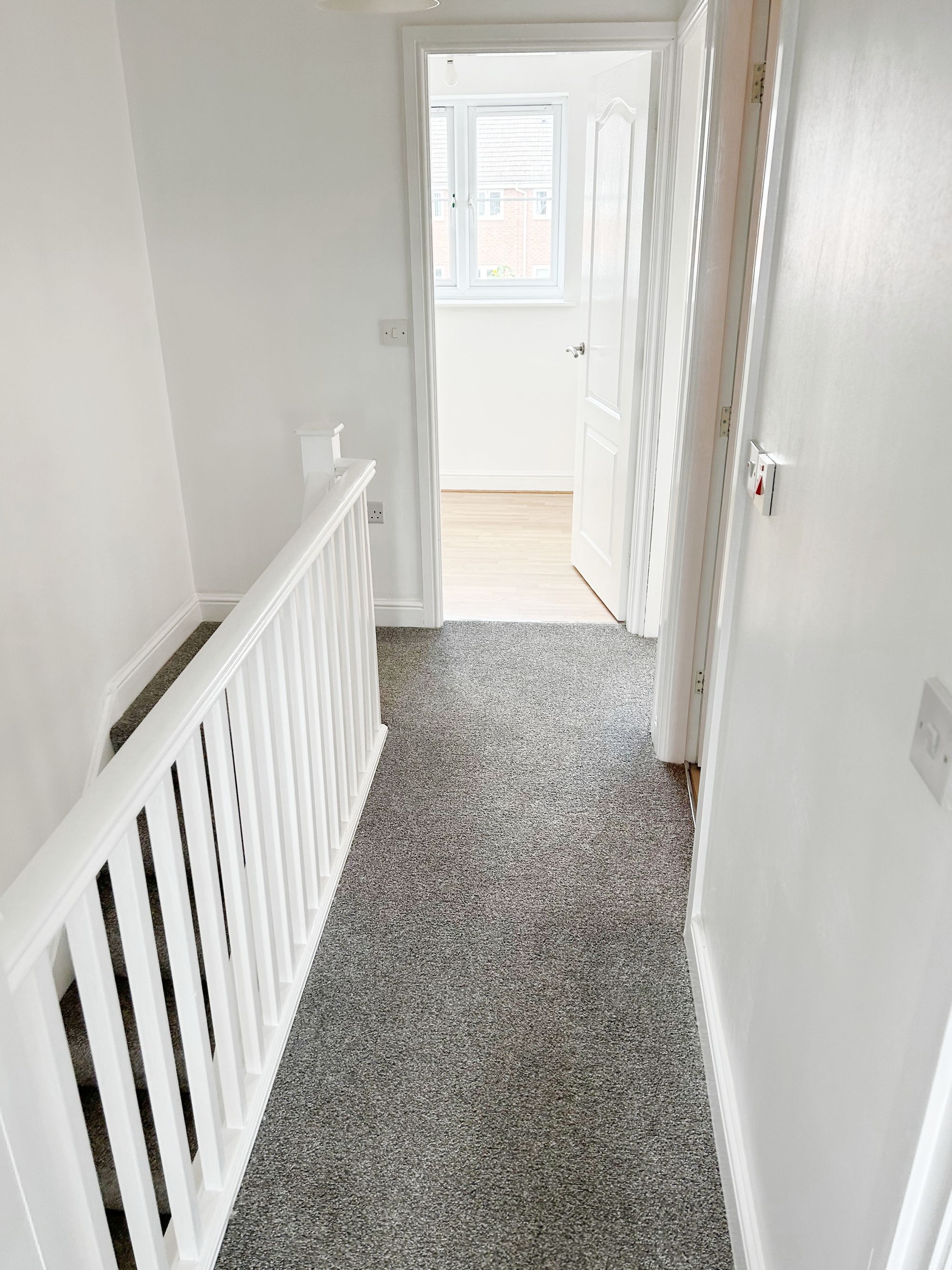 Queens Ave, Glazebury