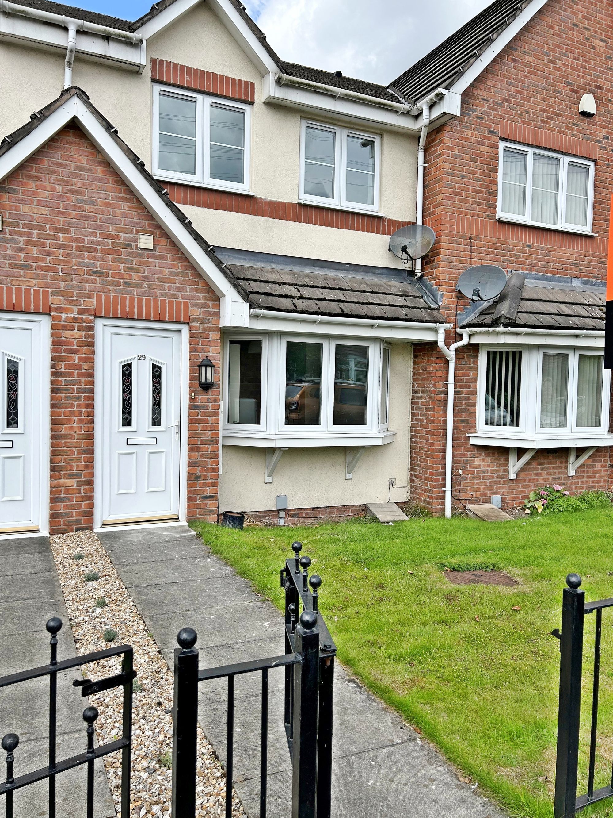 Queens Ave, Glazebury, WA3