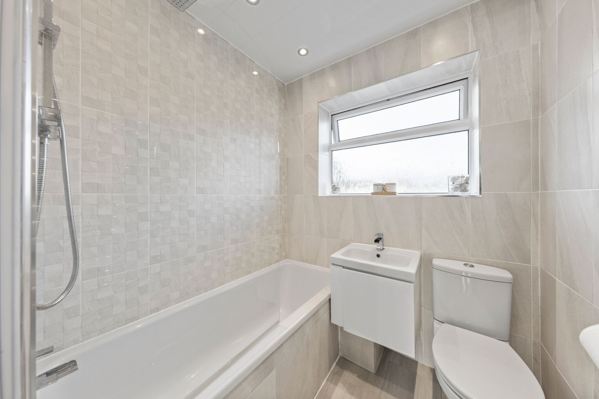 Winchester Avenue, Warrington