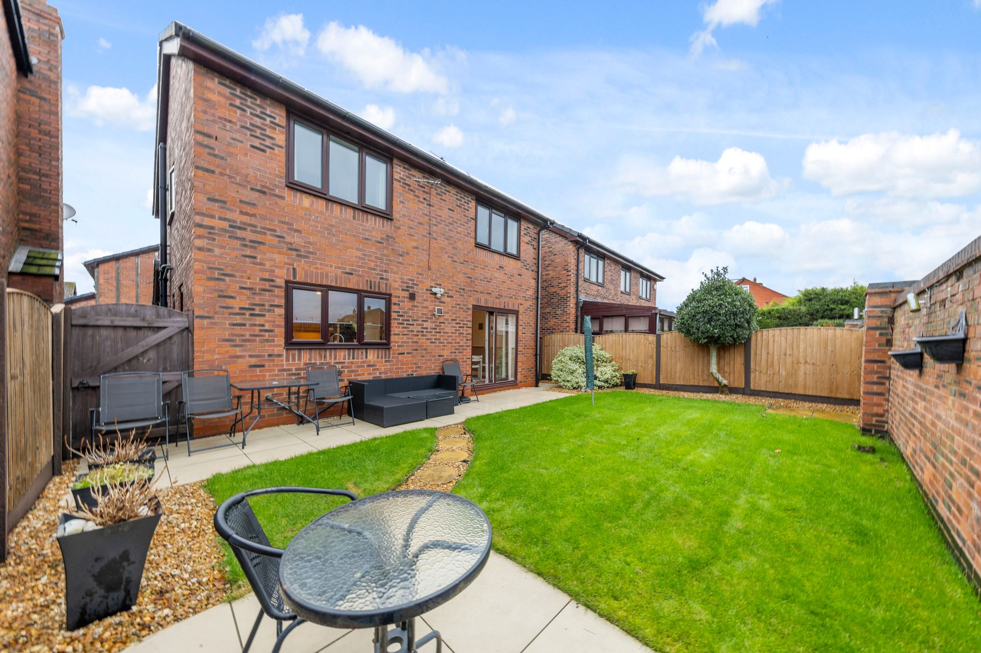 Ribchester Gardens, Warrington