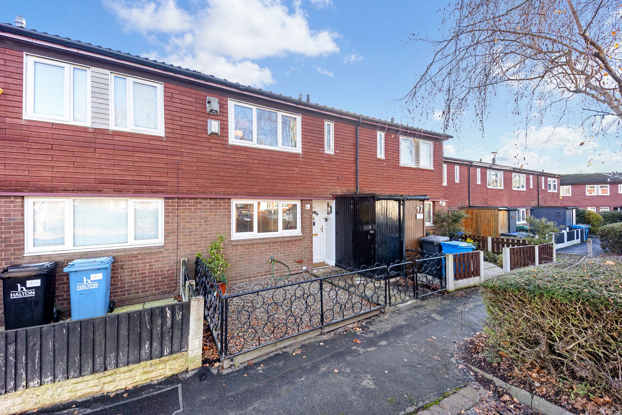 Redruth Close, Brookvale, WA7