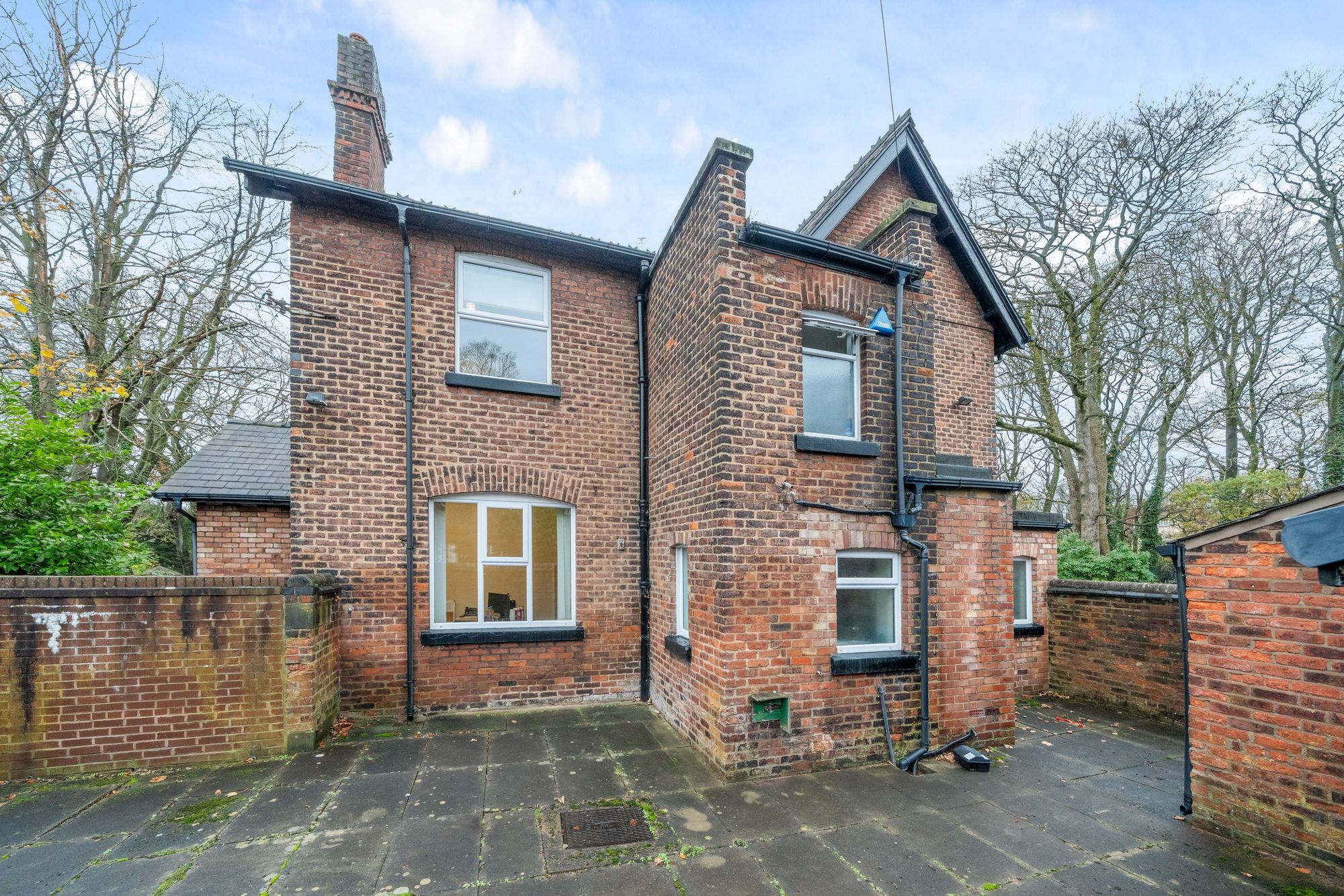 Willow Bank, Newton-Le-Willows, WA12