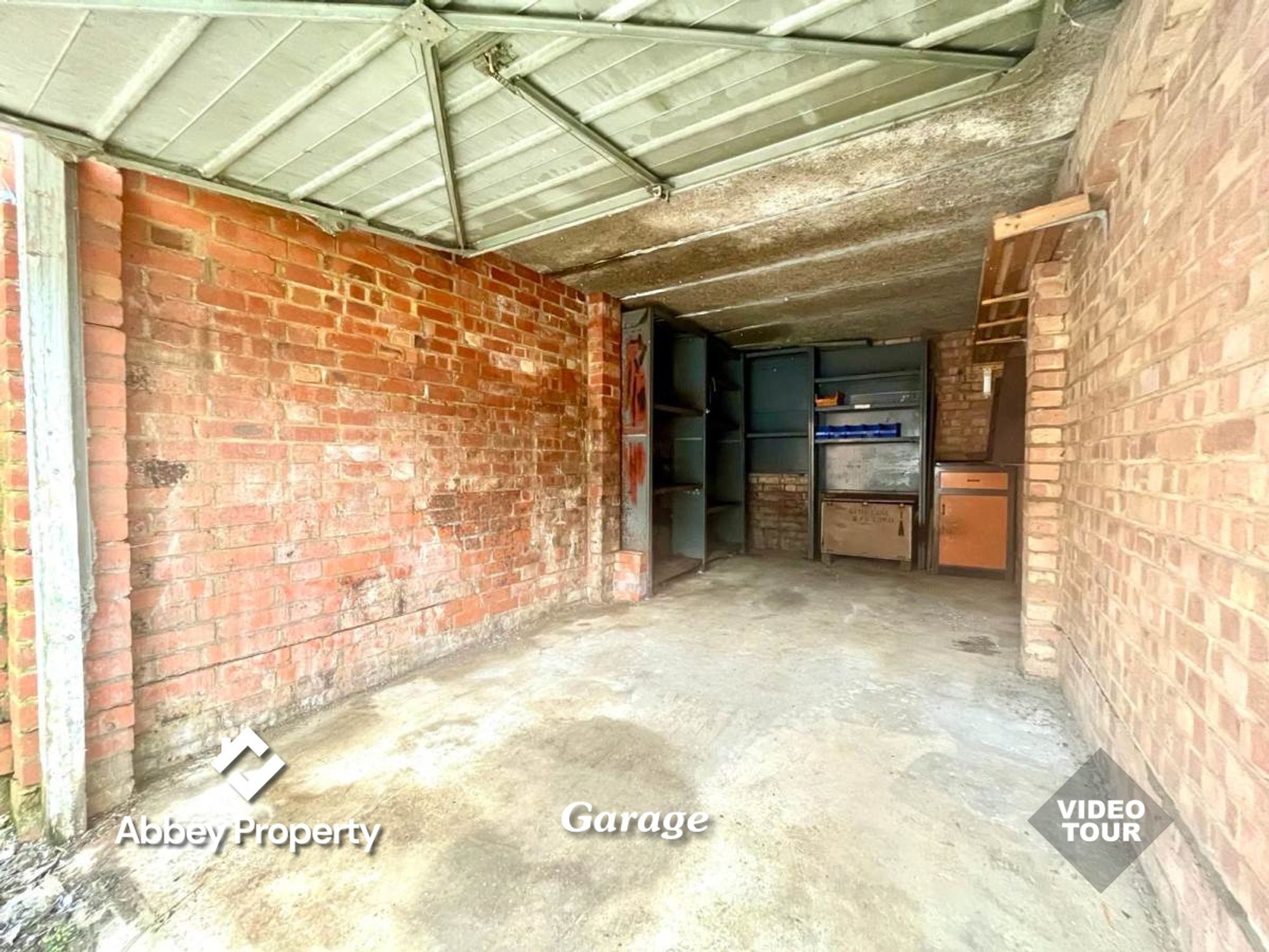 Hunts Close, Luton, LU1