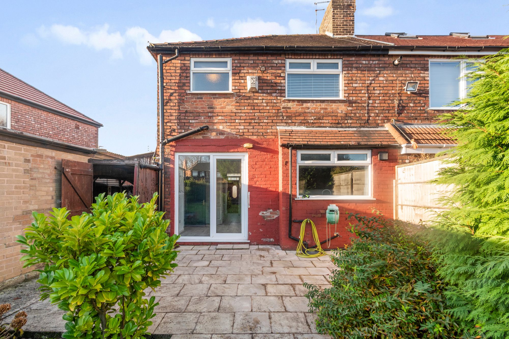 St. Georges Avenue, Windle, WA10