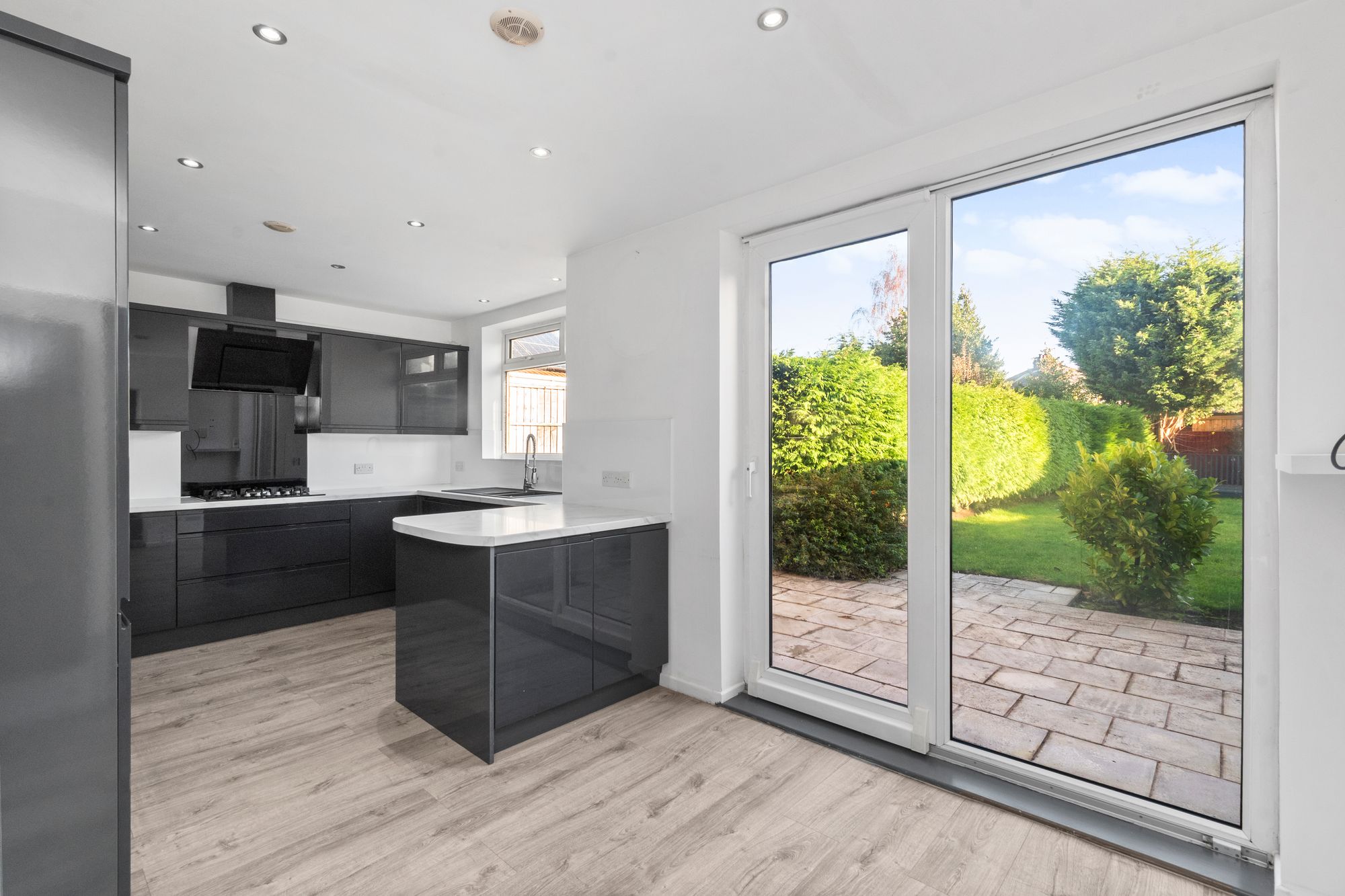 St. Georges Avenue, Windle, WA10