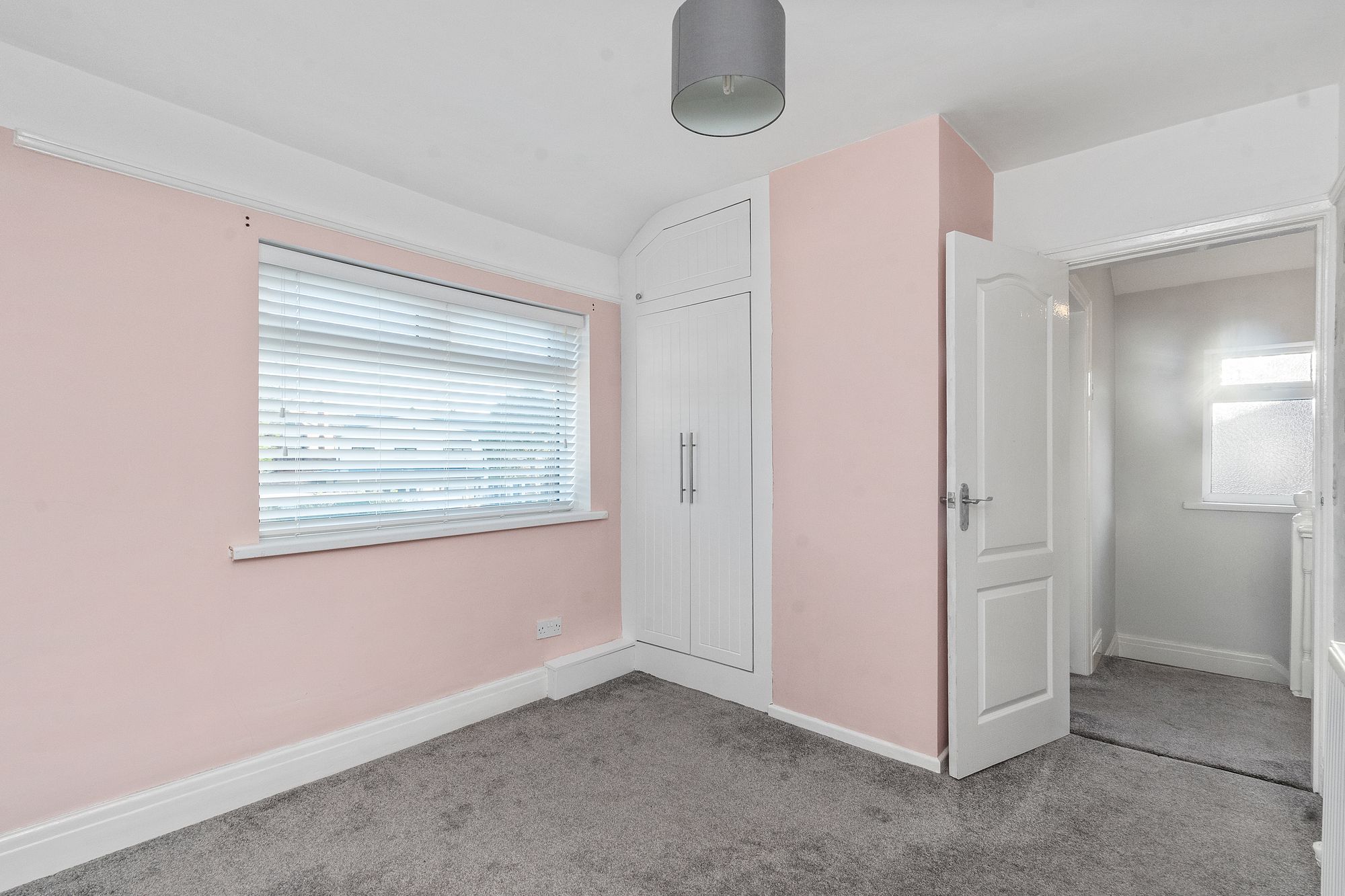 St. Georges Avenue, Windle, WA10