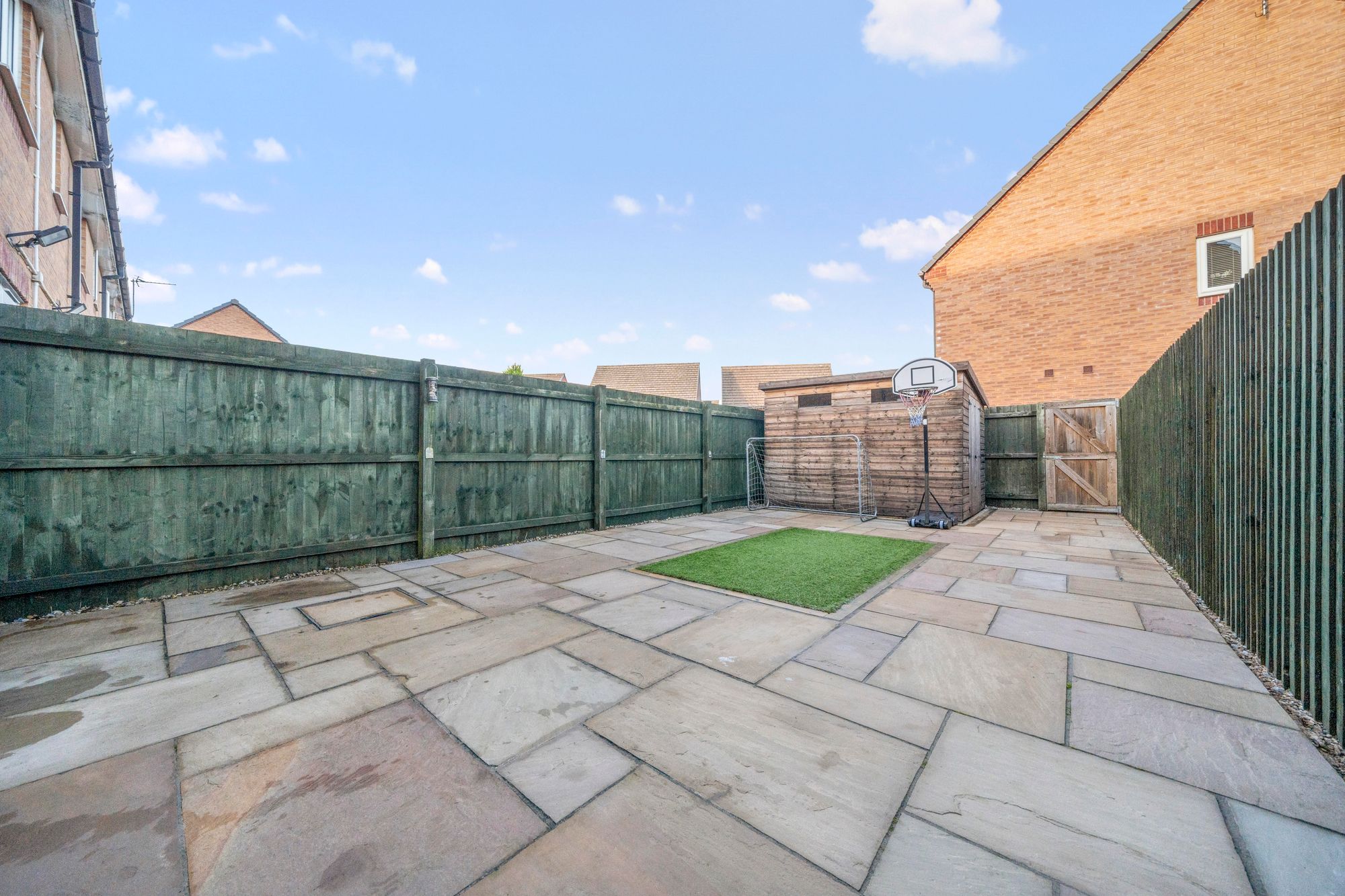 Daisy Avenue, Newton-Le-Willows, WA12