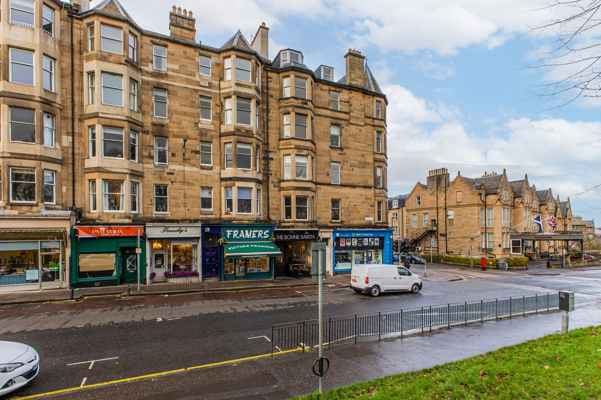 79/5 Bruntsfield Place Edinburgh EH10 4HG