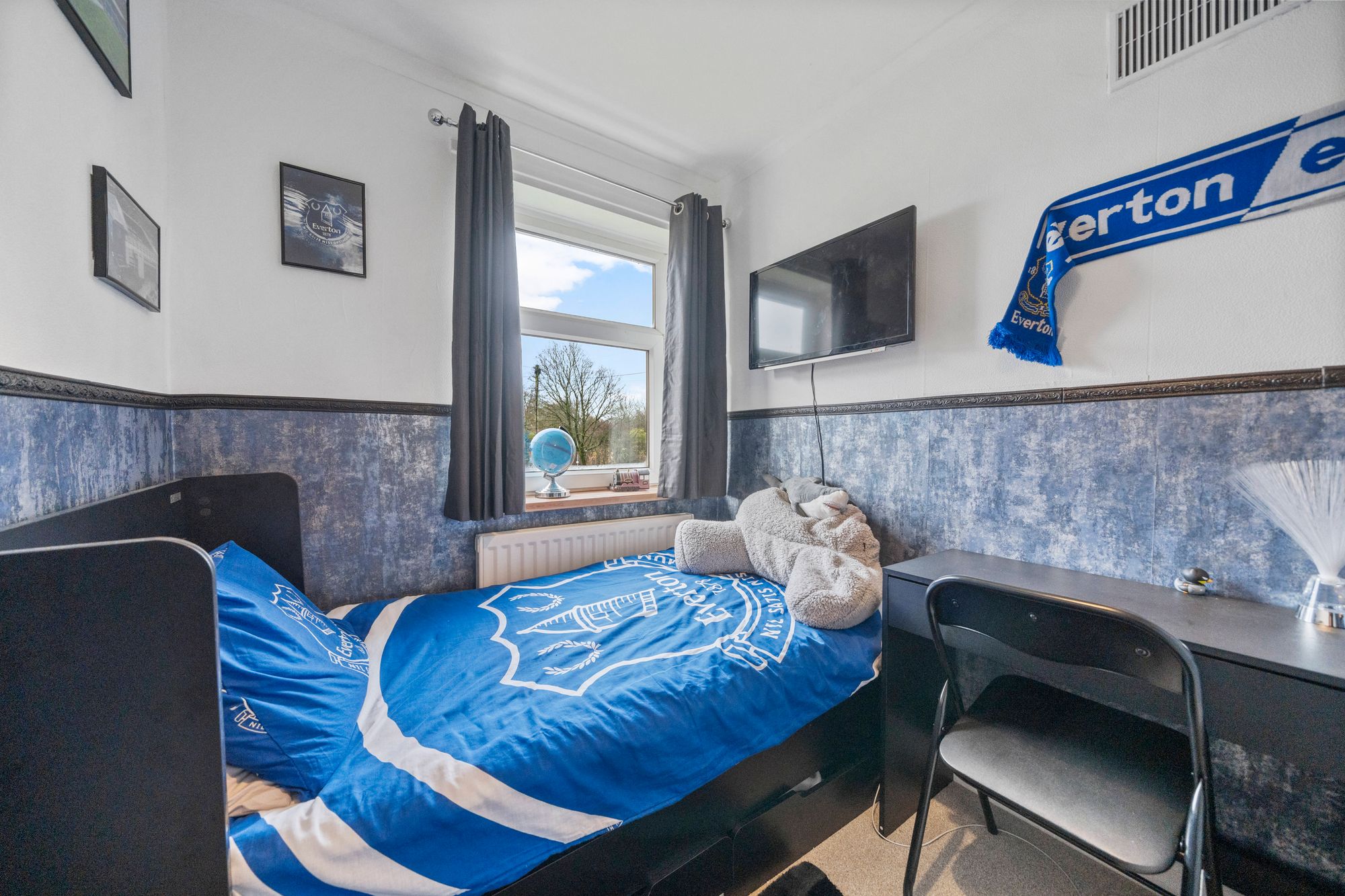 Montreal Street, Leigh, WN7