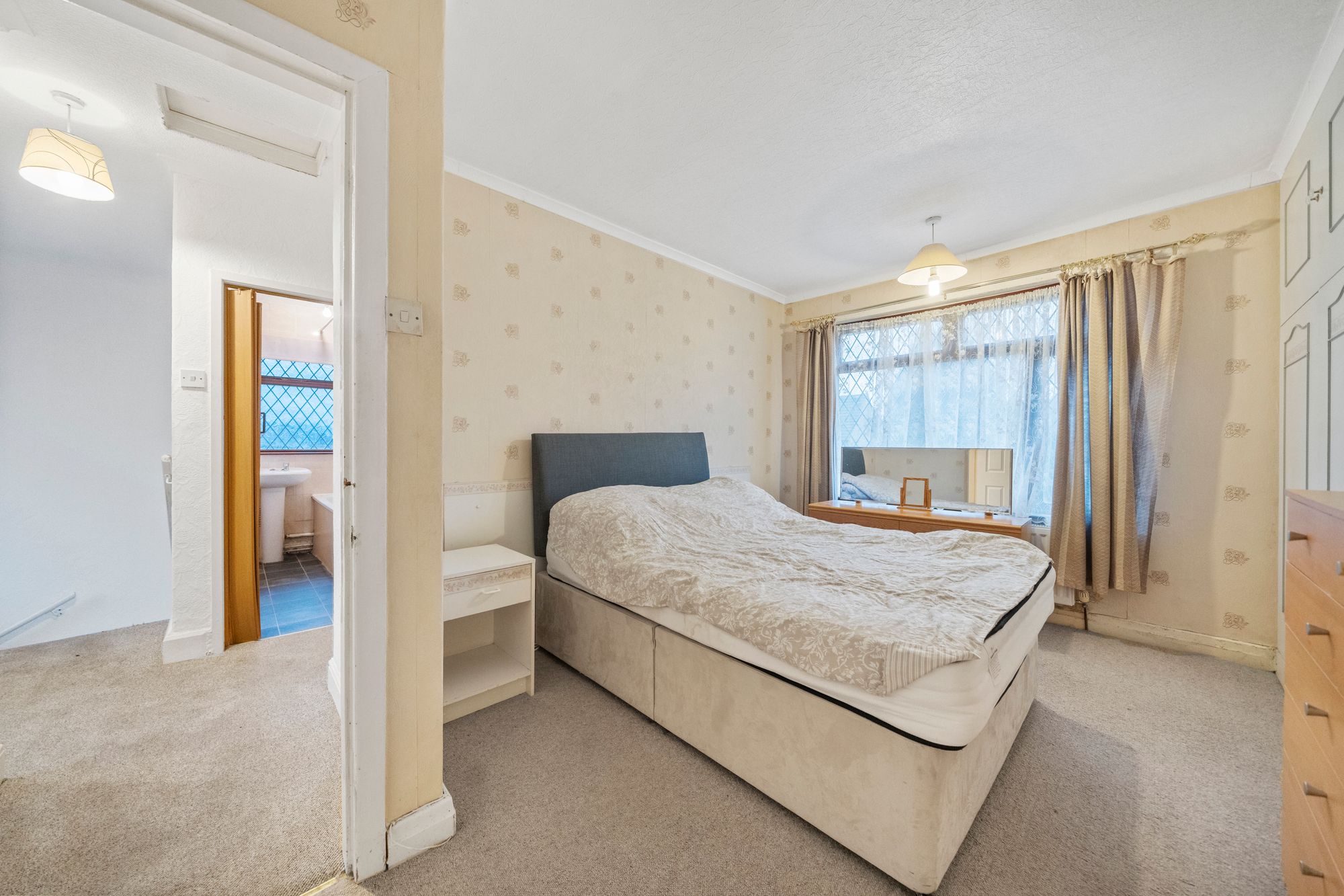 Pine Avenue, Newton-Le-Willows, WA12