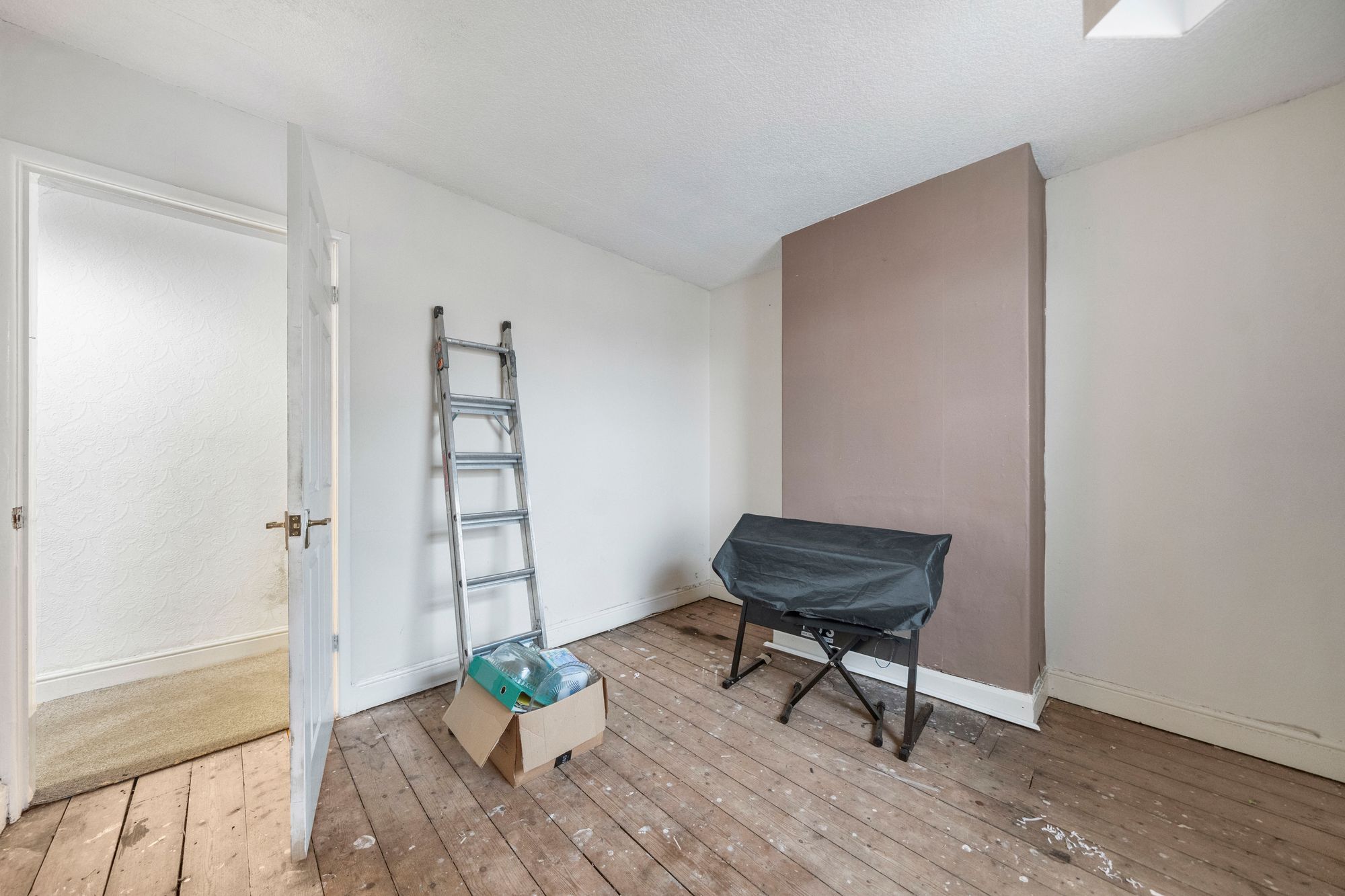 Pine Avenue, Newton-Le-Willows, WA12