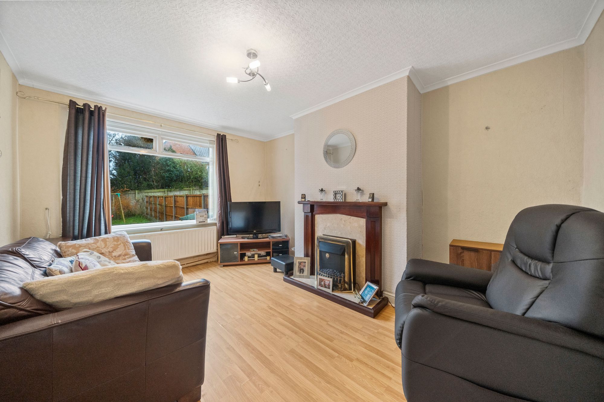 Pine Avenue, Newton-Le-Willows, WA12