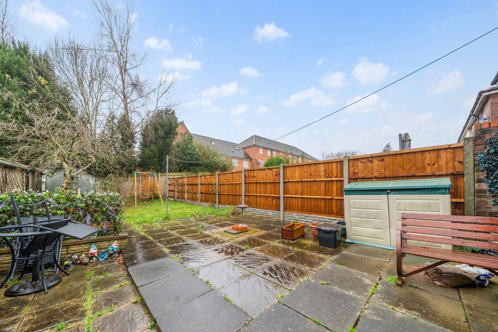 Pine Avenue, Newton-Le-Willows, WA12