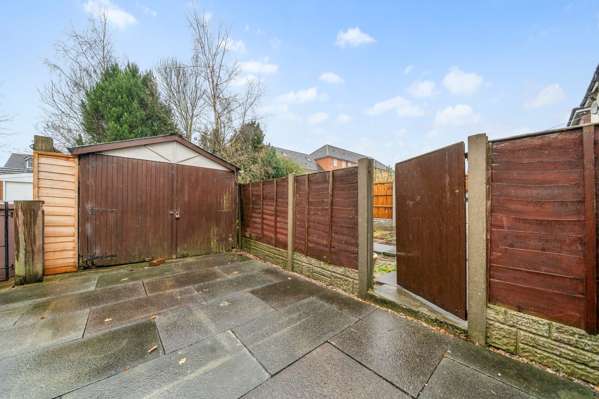 Pine Avenue, Newton-Le-Willows, WA12