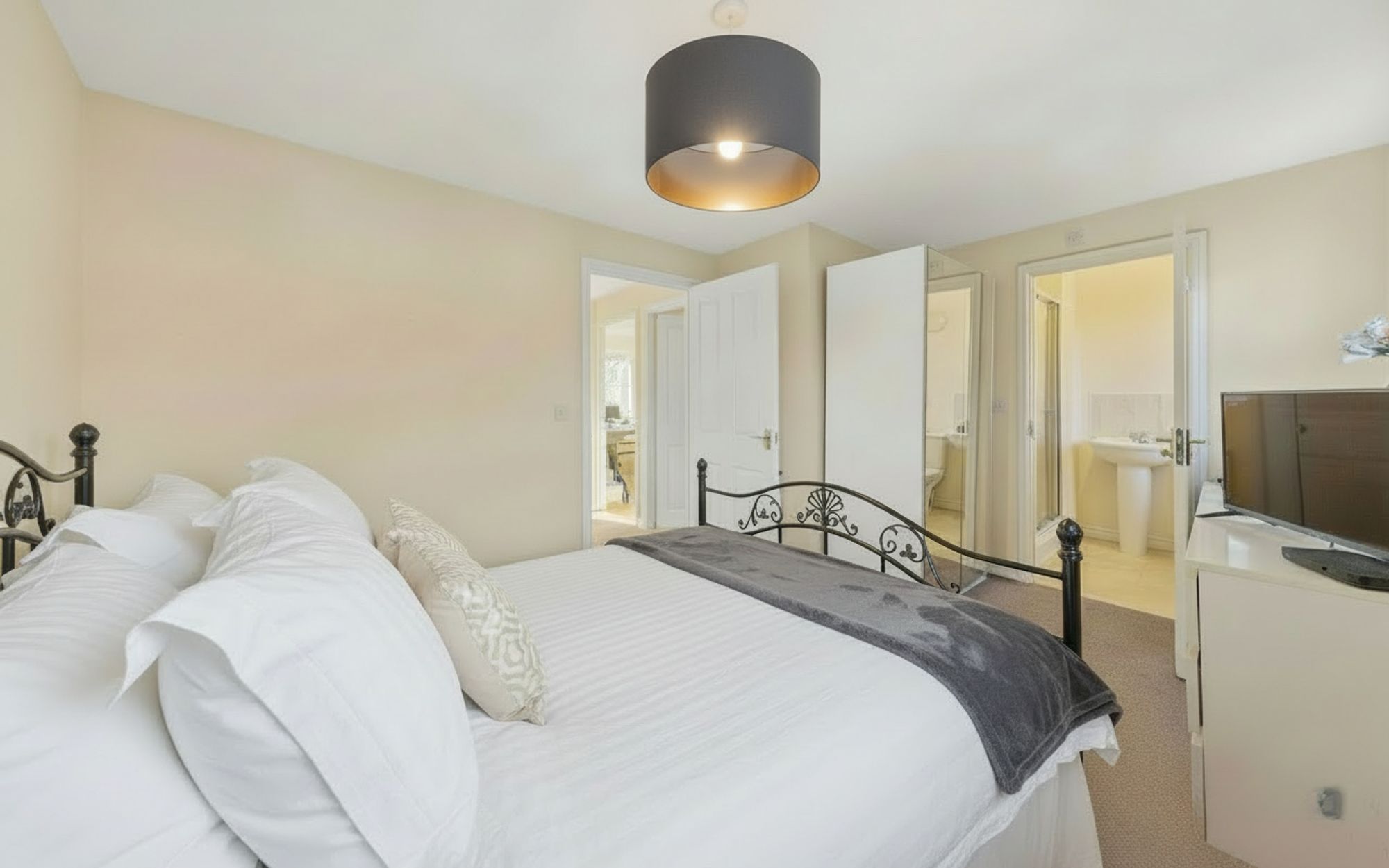 Castleton Drive, Warrington, WA1