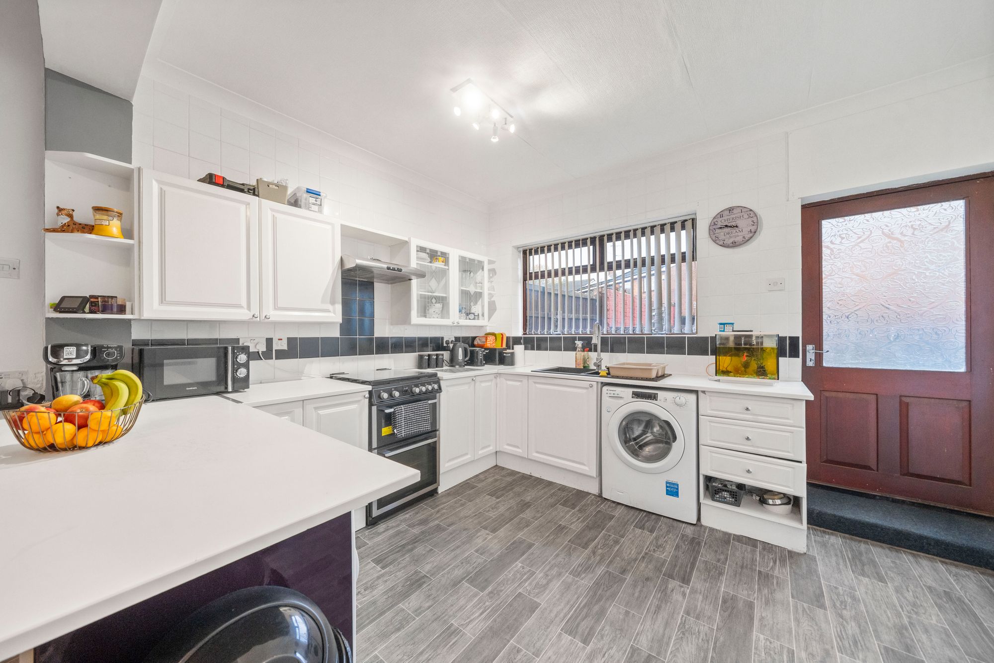 St. Helens Road, Leigh, WN7